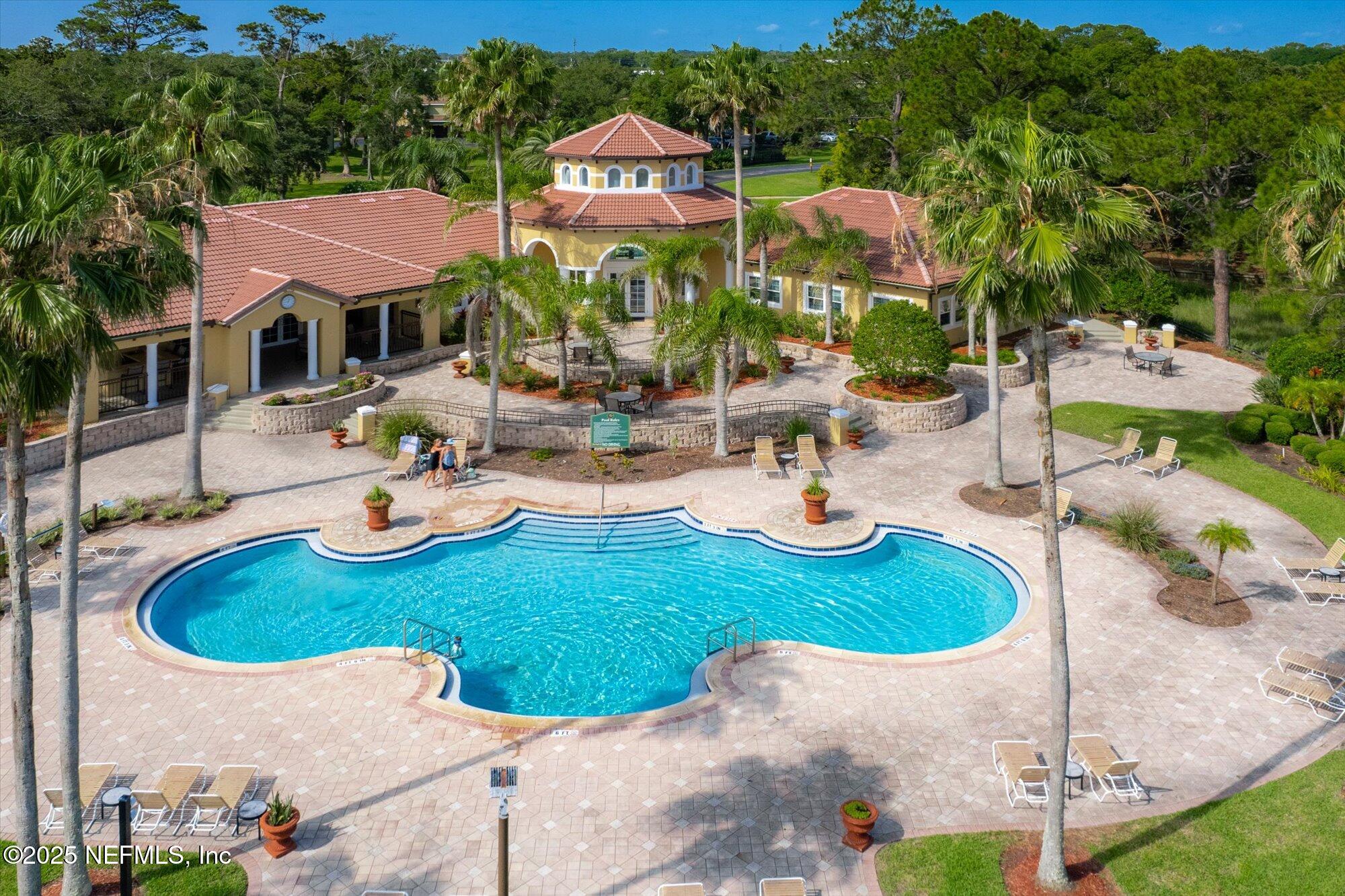 4000 GRANDE VISTA Boulevard 15-206