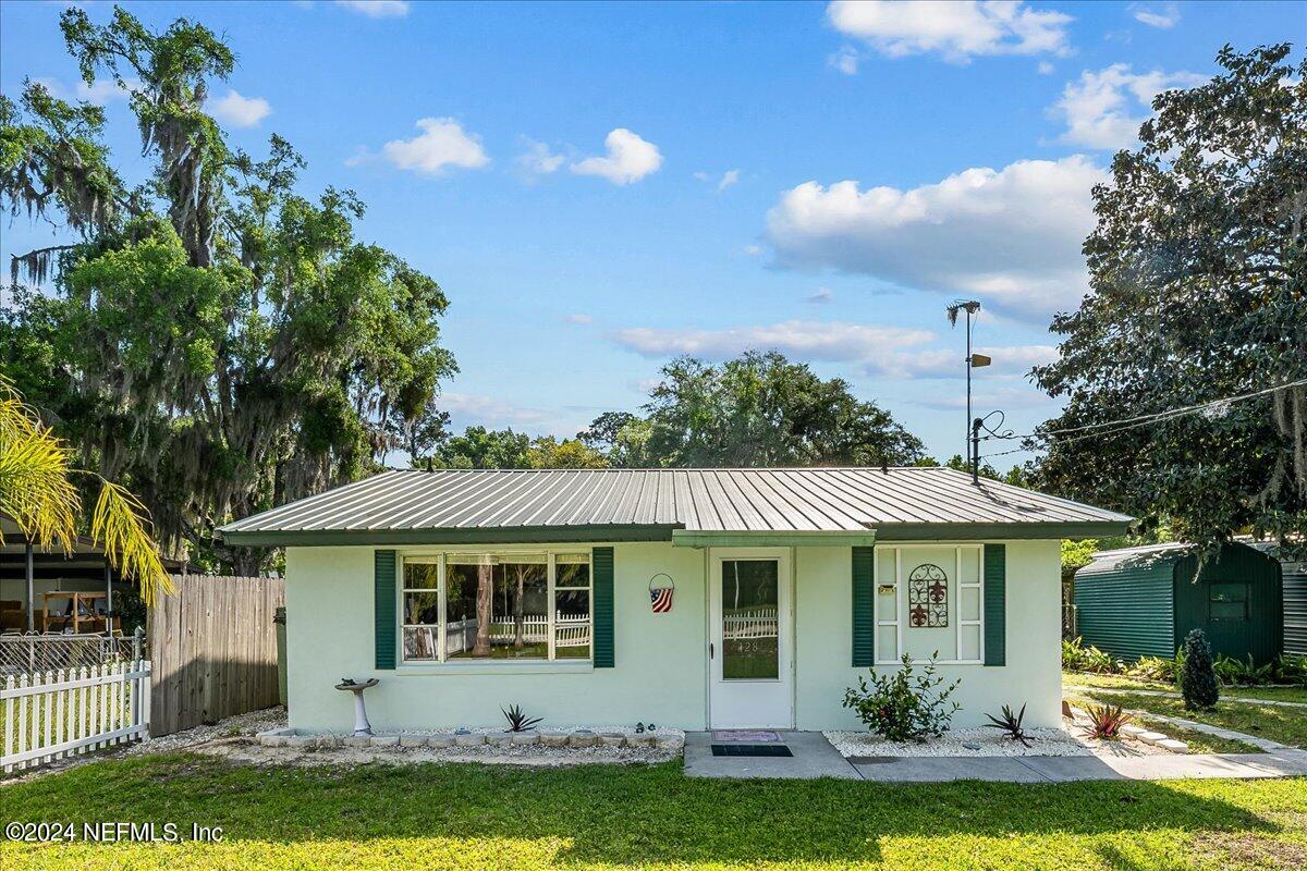 Satsuma, FL home for sale located at 128 Boca Raton Road, Satsuma, FL 32189