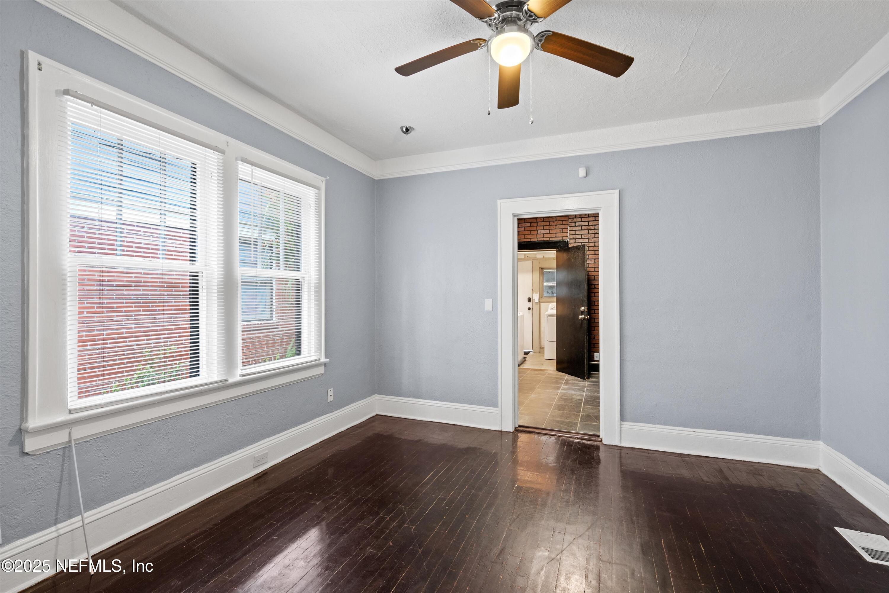 2531 DELLWOOD Avenue