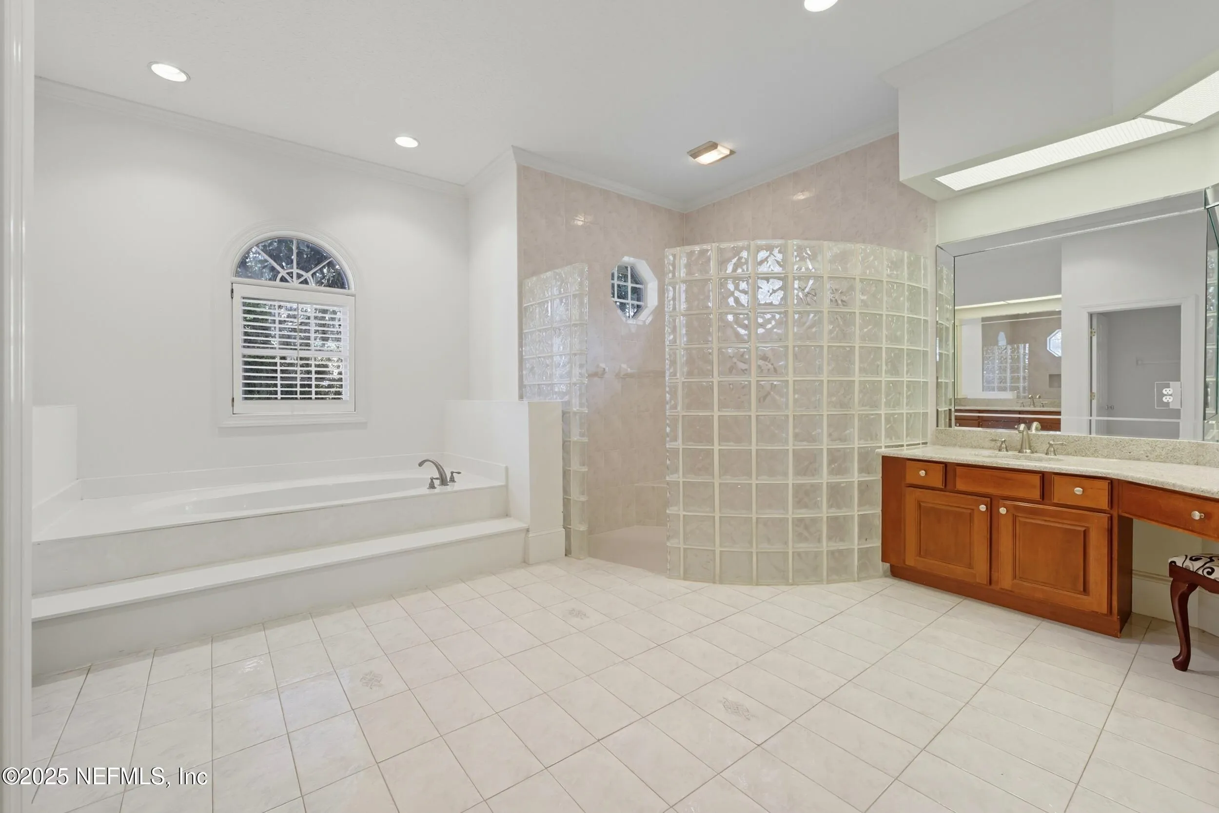 Jacksonville, Florida 32223, United States, 5 Bedrooms Bedrooms, ,5 BathroomsBathrooms,Residential,Active,216114