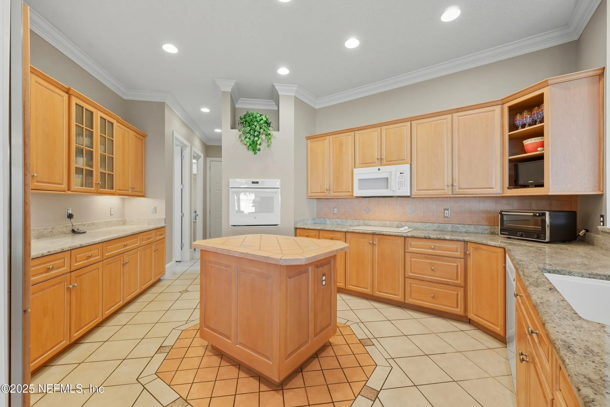 Jacksonville, Florida 32223, United States, 5 Bedrooms Bedrooms, ,5 BathroomsBathrooms,Residential,Active,216114