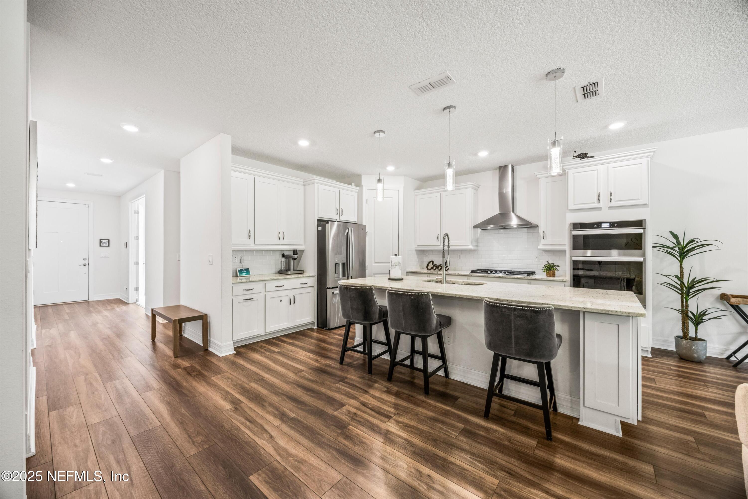 287 MYRTLE OAK Court