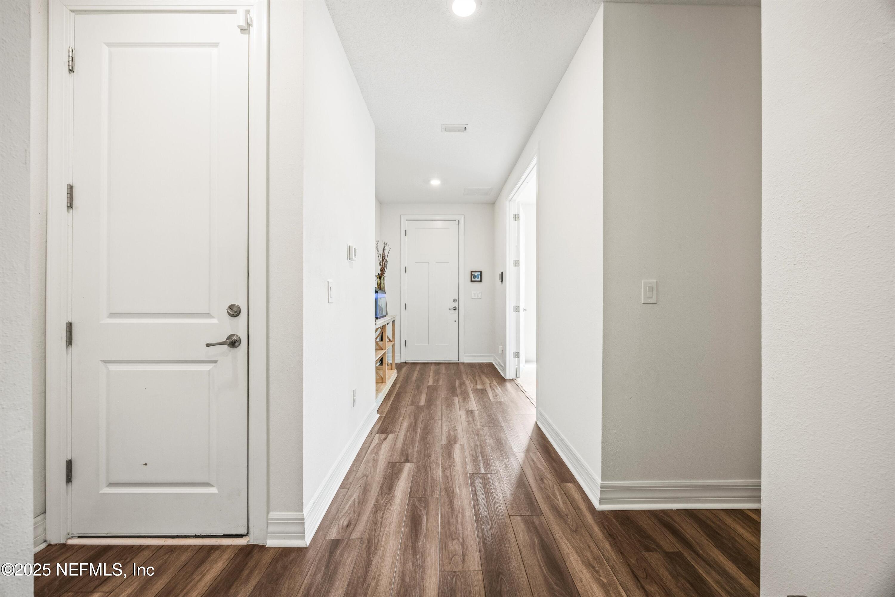 287 MYRTLE OAK Court
