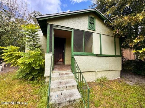 Photo of 5242 DODGE Road, Jacksonville, FL 32209 (MLS # 2165094)