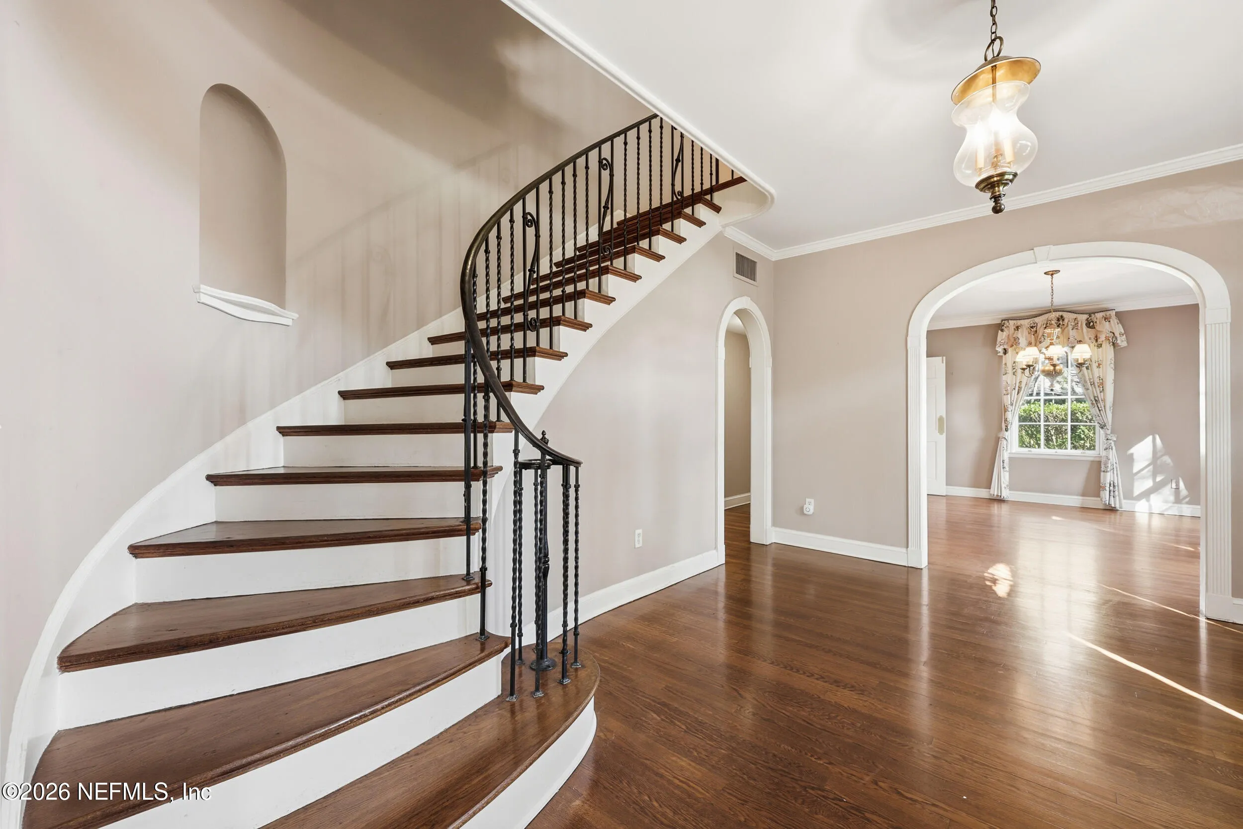 Jacksonville, Florida, 32207, United States, 6 Bedrooms Bedrooms, ,5 BathroomsBathrooms,Residential,Active,2009352