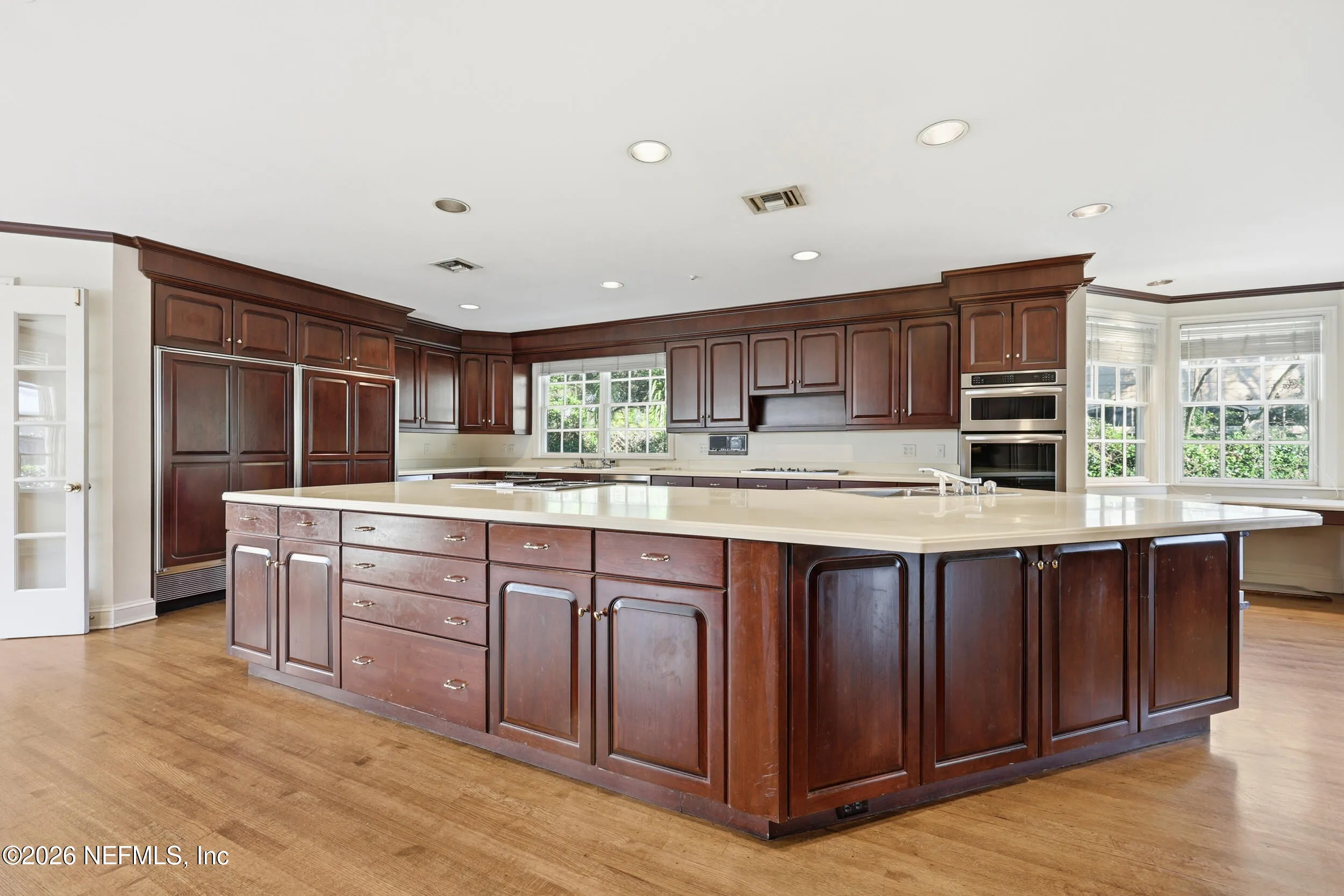 Jacksonville, Florida, 32207, United States, 6 Bedrooms Bedrooms, ,5 BathroomsBathrooms,Residential,Active,2009352