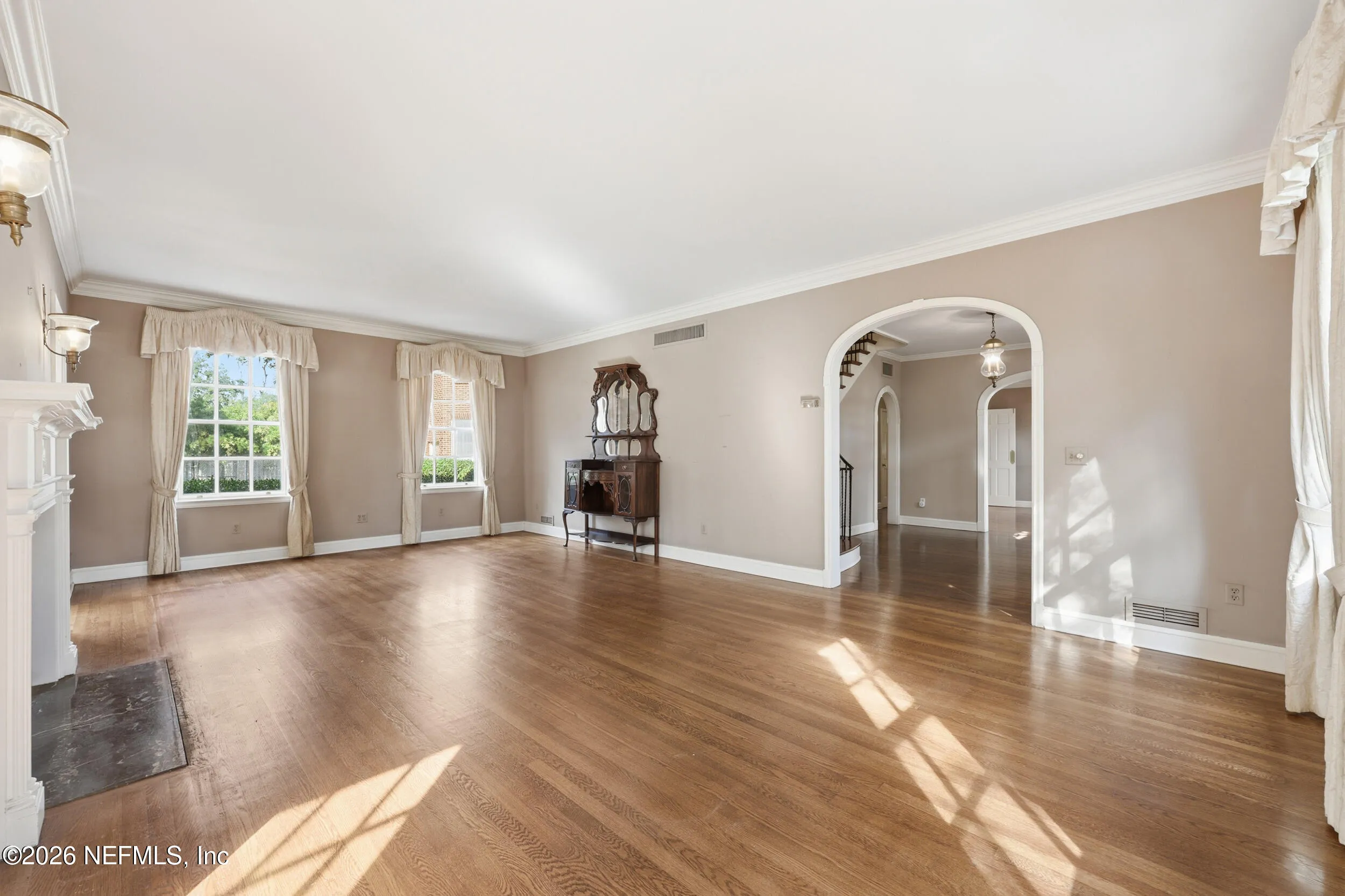 Jacksonville, Florida, 32207, United States, 6 Bedrooms Bedrooms, ,5 BathroomsBathrooms,Residential,Active,2009352