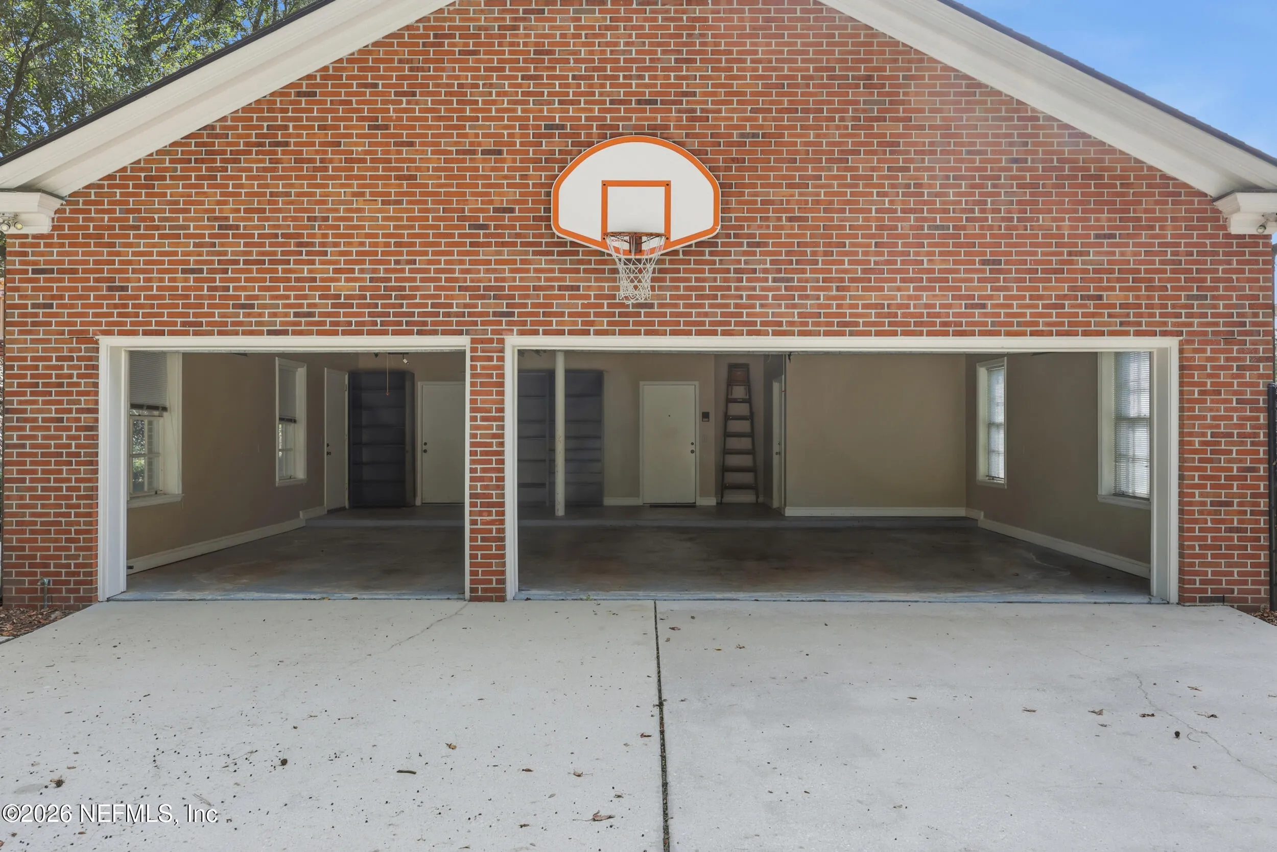 Jacksonville, Florida, 32207, United States, 6 Bedrooms Bedrooms, ,5 BathroomsBathrooms,Residential,Active,2009352