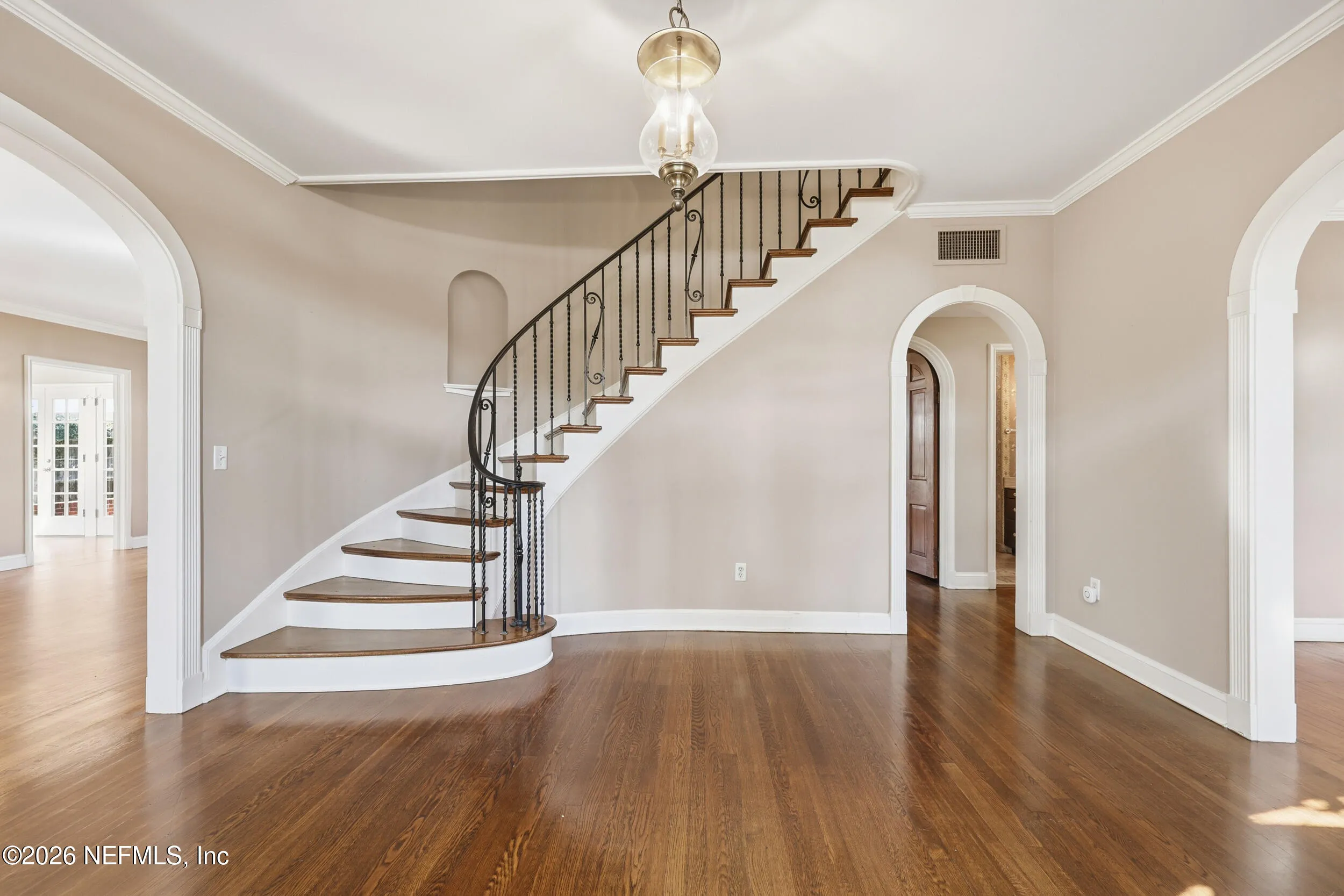 Jacksonville, Florida, 32207, United States, 6 Bedrooms Bedrooms, ,5 BathroomsBathrooms,Residential,Active,2009352