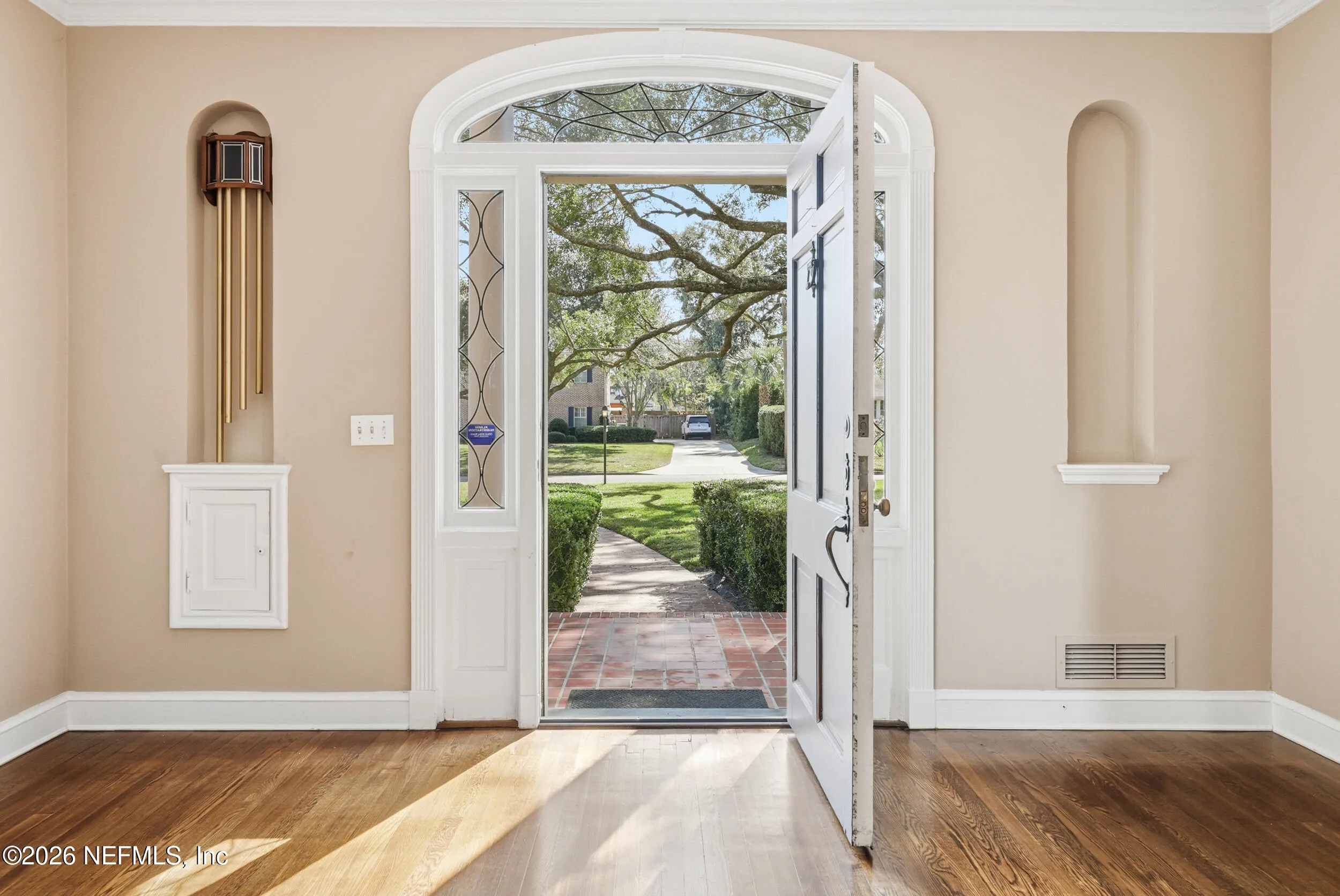 Jacksonville, Florida, 32207, United States, 6 Bedrooms Bedrooms, ,5 BathroomsBathrooms,Residential,Active,2009352