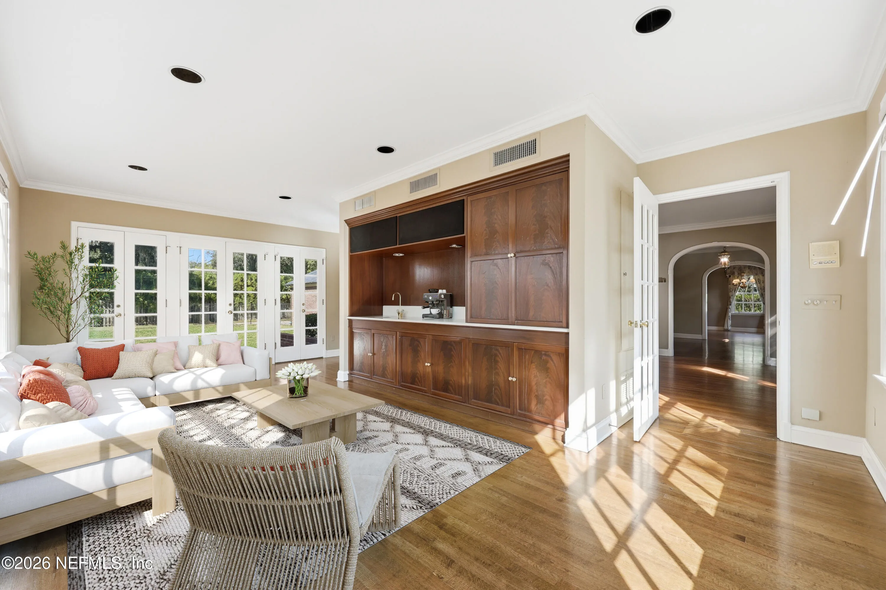 Jacksonville, Florida, 32207, United States, 6 Bedrooms Bedrooms, ,5 BathroomsBathrooms,Residential,Active,2009352