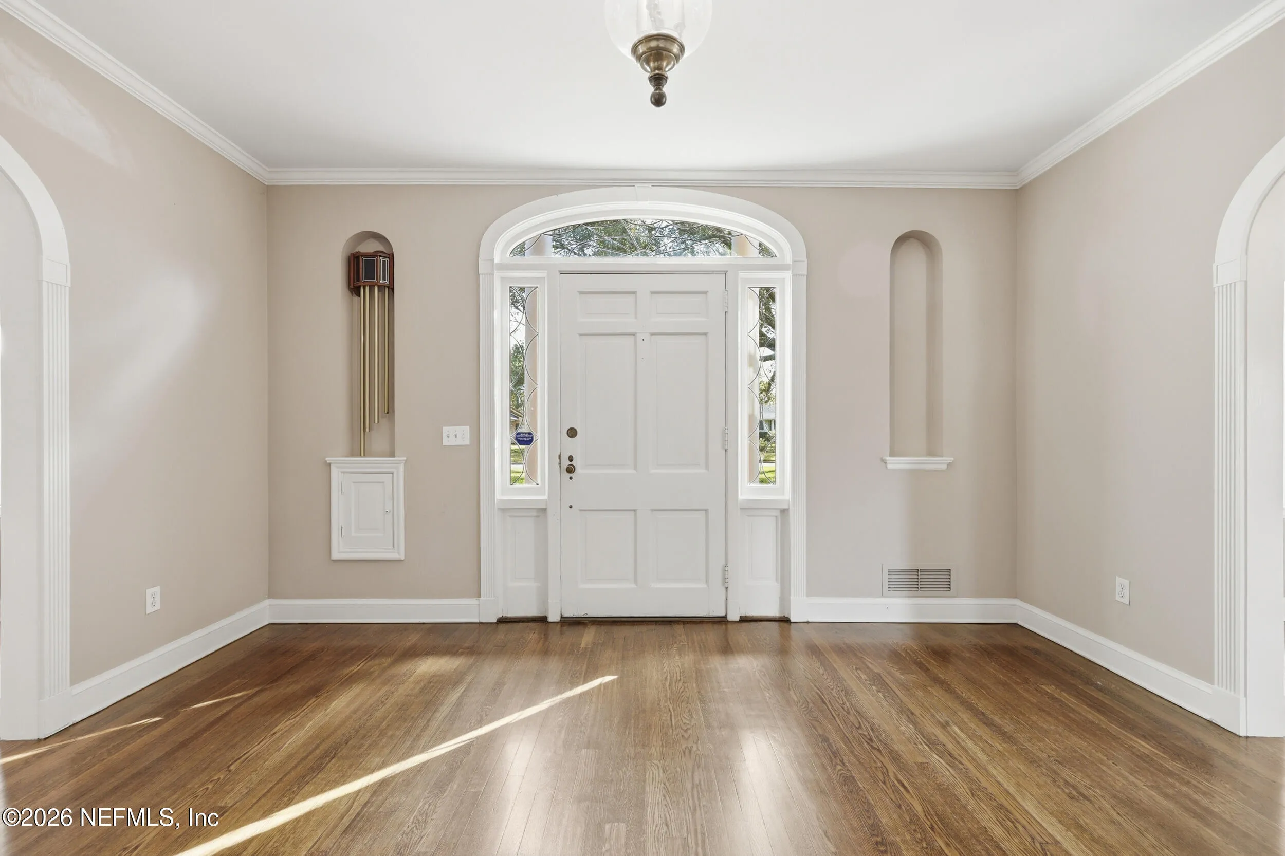 Jacksonville, Florida, 32207, United States, 6 Bedrooms Bedrooms, ,5 BathroomsBathrooms,Residential,Active,2009352