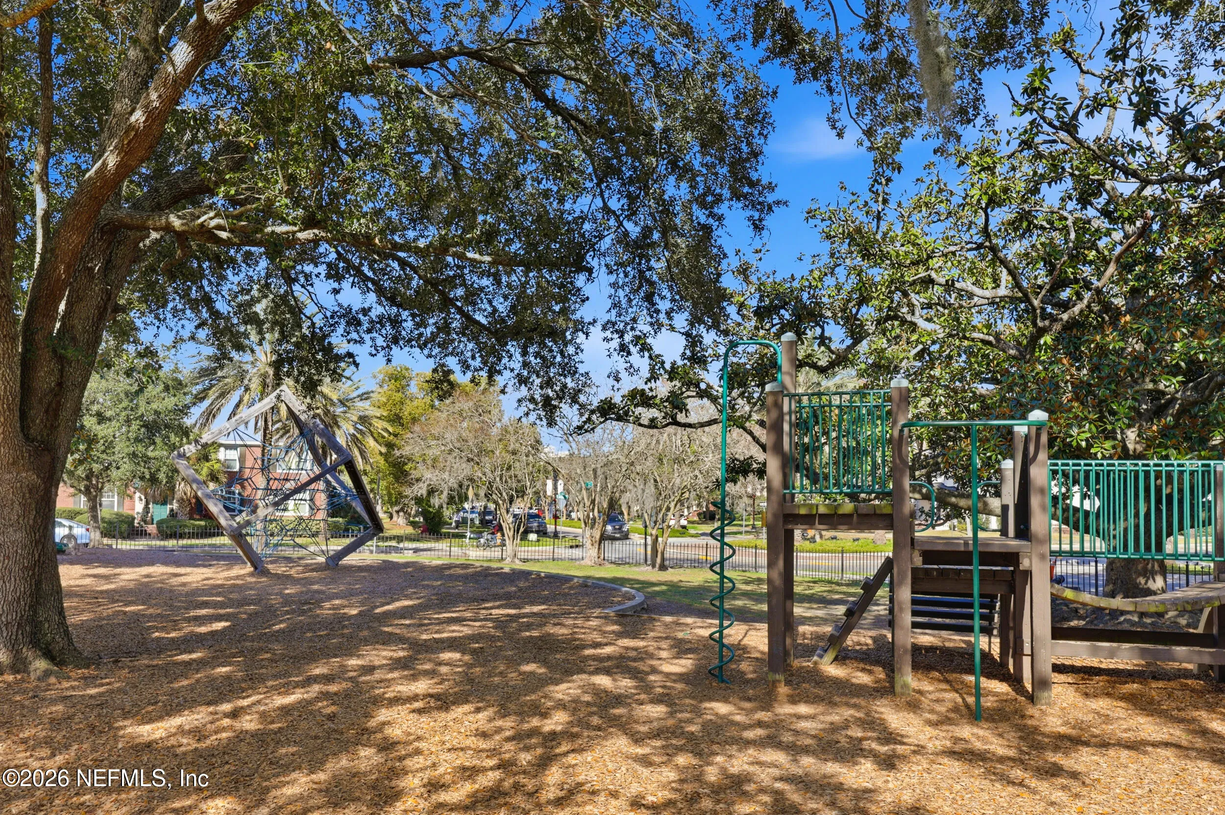 Jacksonville, Florida, 32207, United States, 6 Bedrooms Bedrooms, ,5 BathroomsBathrooms,Residential,Active,2009352