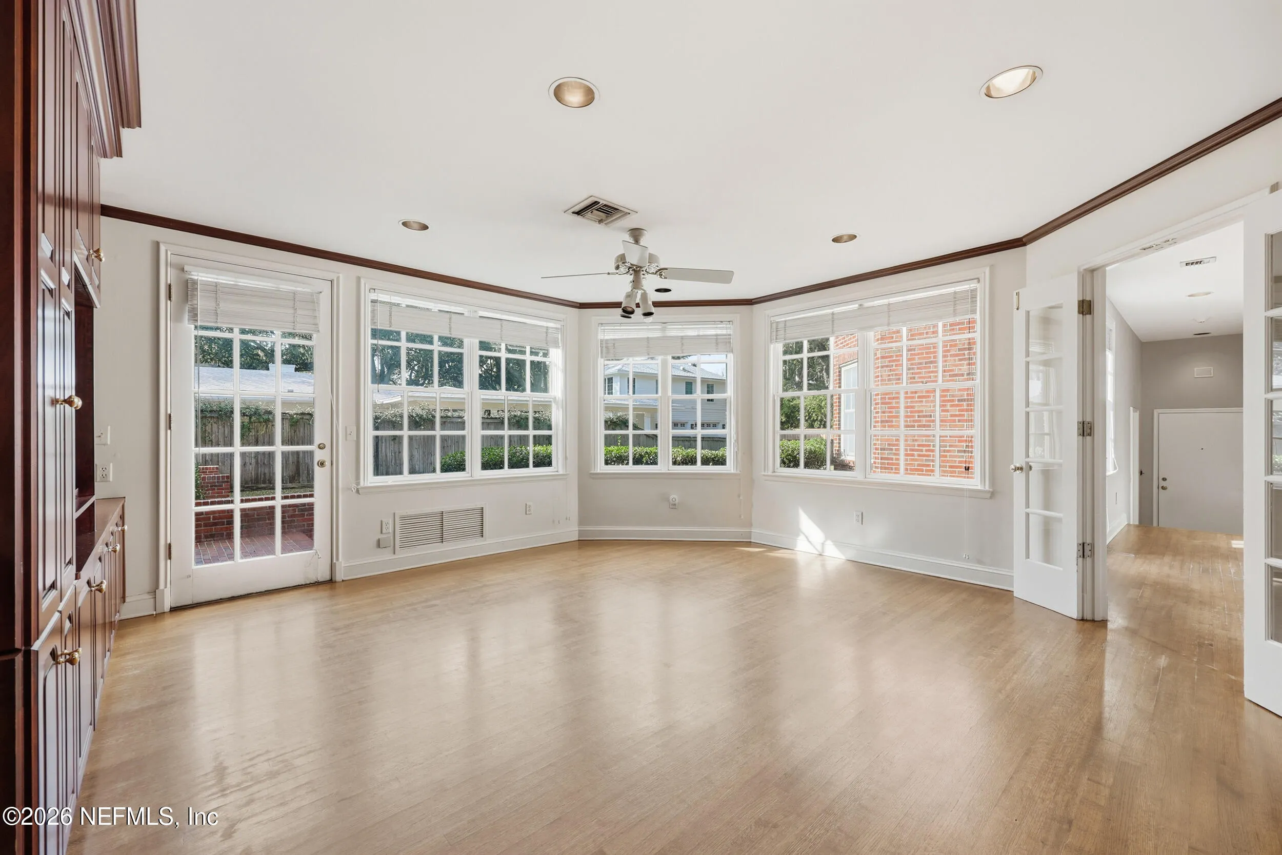 Jacksonville, Florida, 32207, United States, 6 Bedrooms Bedrooms, ,5 BathroomsBathrooms,Residential,Active,2009352