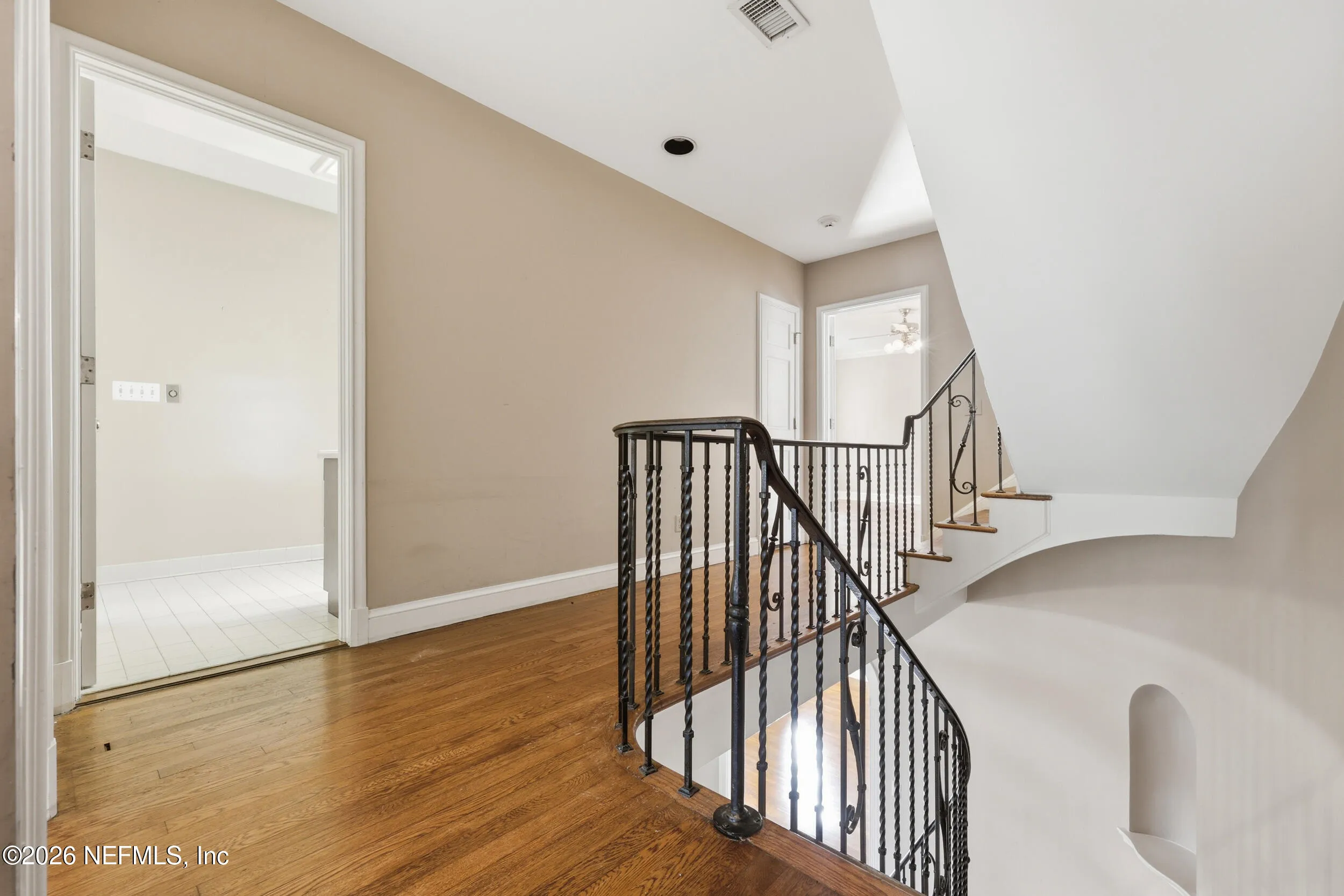 Jacksonville, Florida, 32207, United States, 6 Bedrooms Bedrooms, ,5 BathroomsBathrooms,Residential,Active,2009352