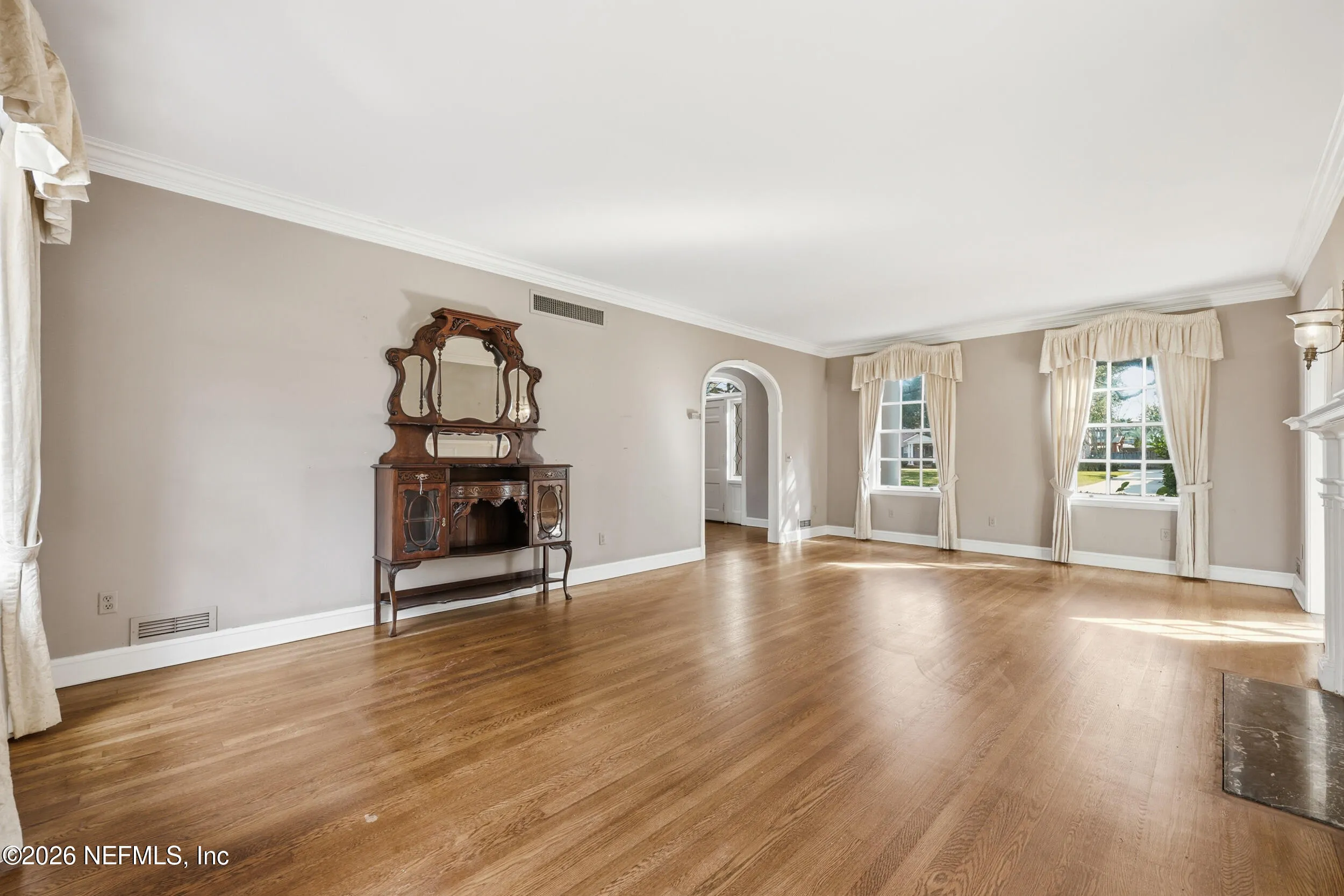 Jacksonville, Florida, 32207, United States, 6 Bedrooms Bedrooms, ,5 BathroomsBathrooms,Residential,Active,2009352