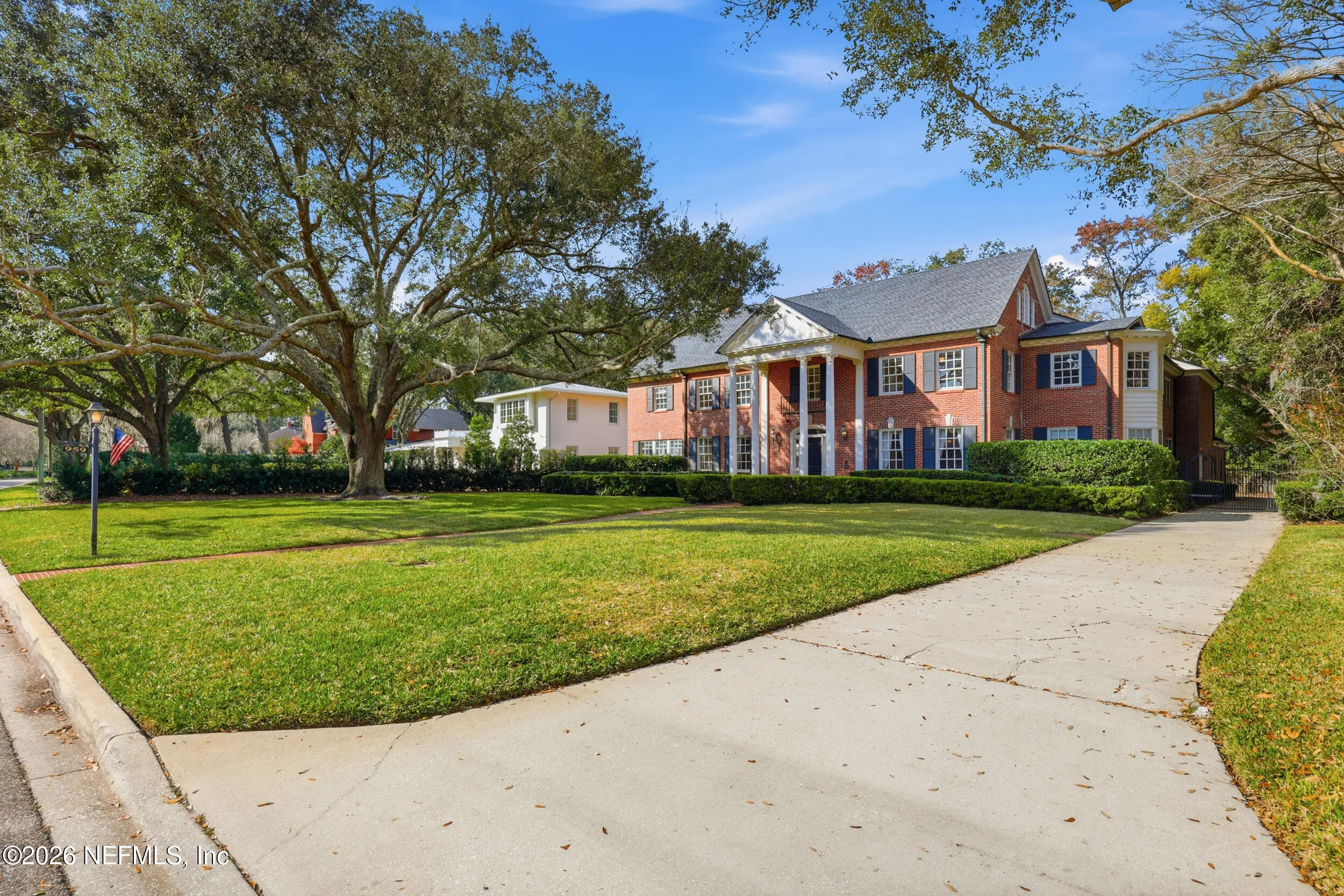 Jacksonville, Florida, 32207, United States, 6 Bedrooms Bedrooms, ,5 BathroomsBathrooms,Residential,Active,2009352