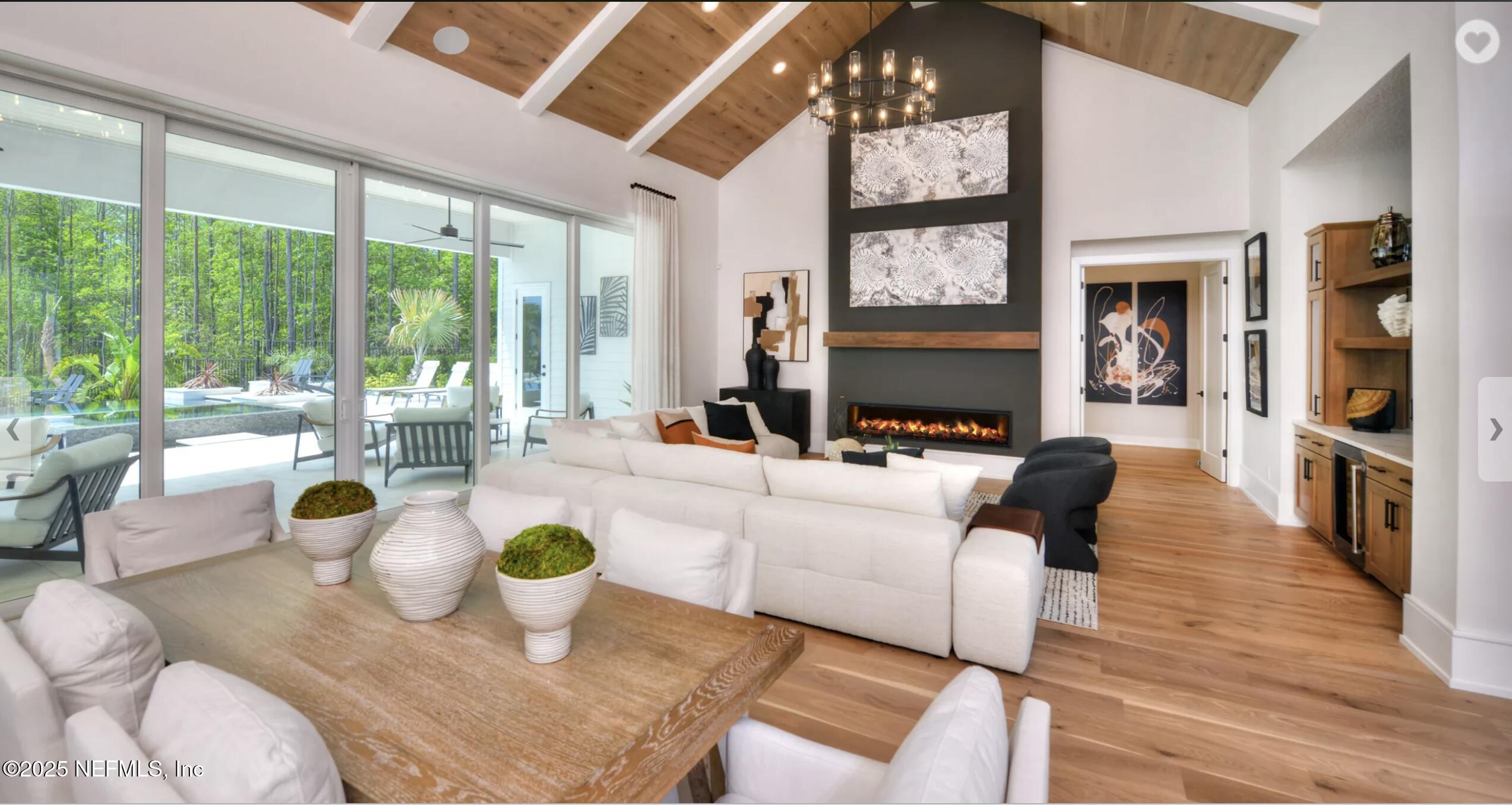 97 SAN CRISTOBAL Court
