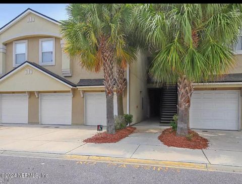 Condominium in Jacksonville FL 7064 DEER LODGE Circle.jpg