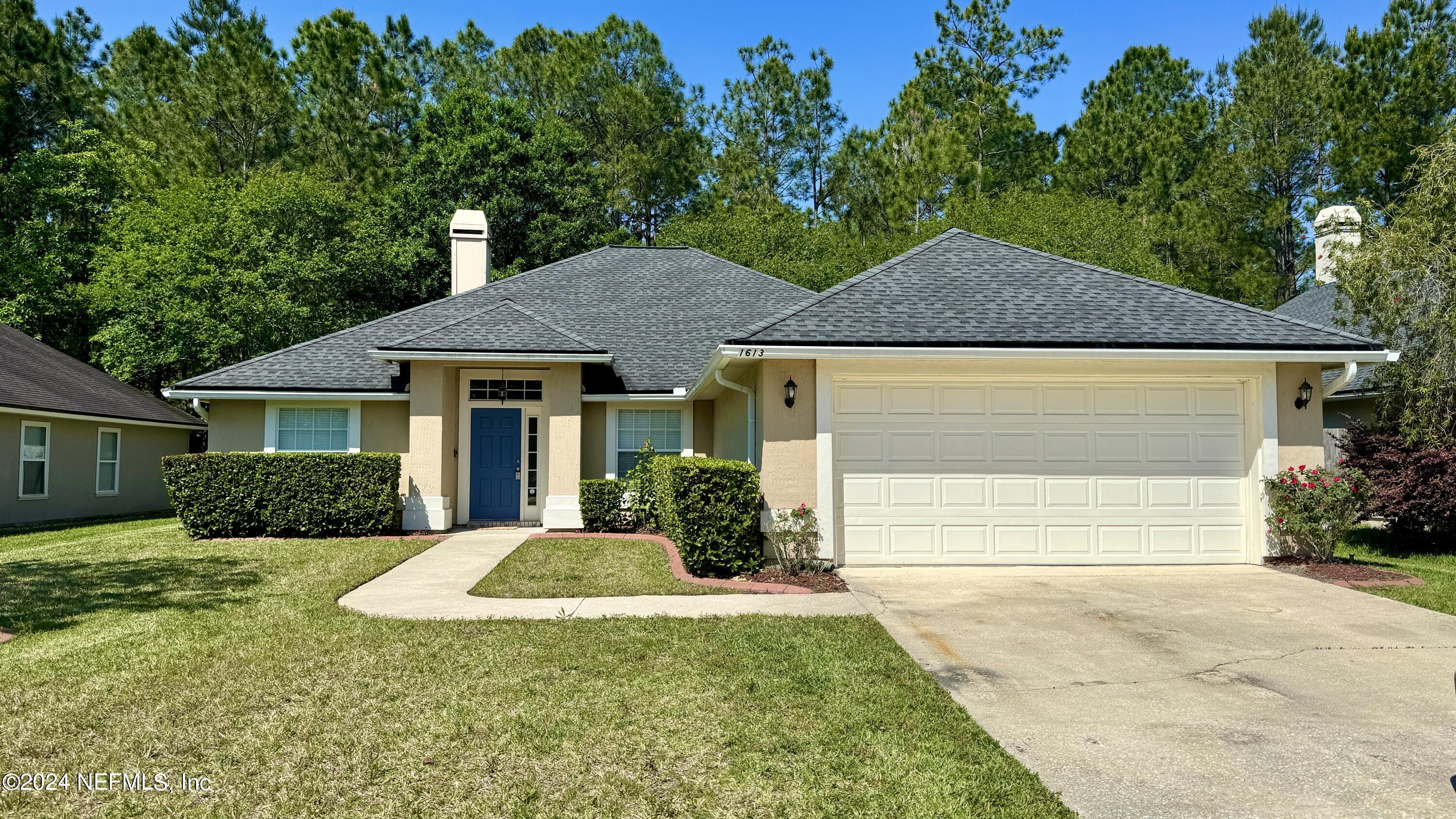 St Augustine, FL home for sale located at 1613 Redstone Court, St Augustine, FL 32092