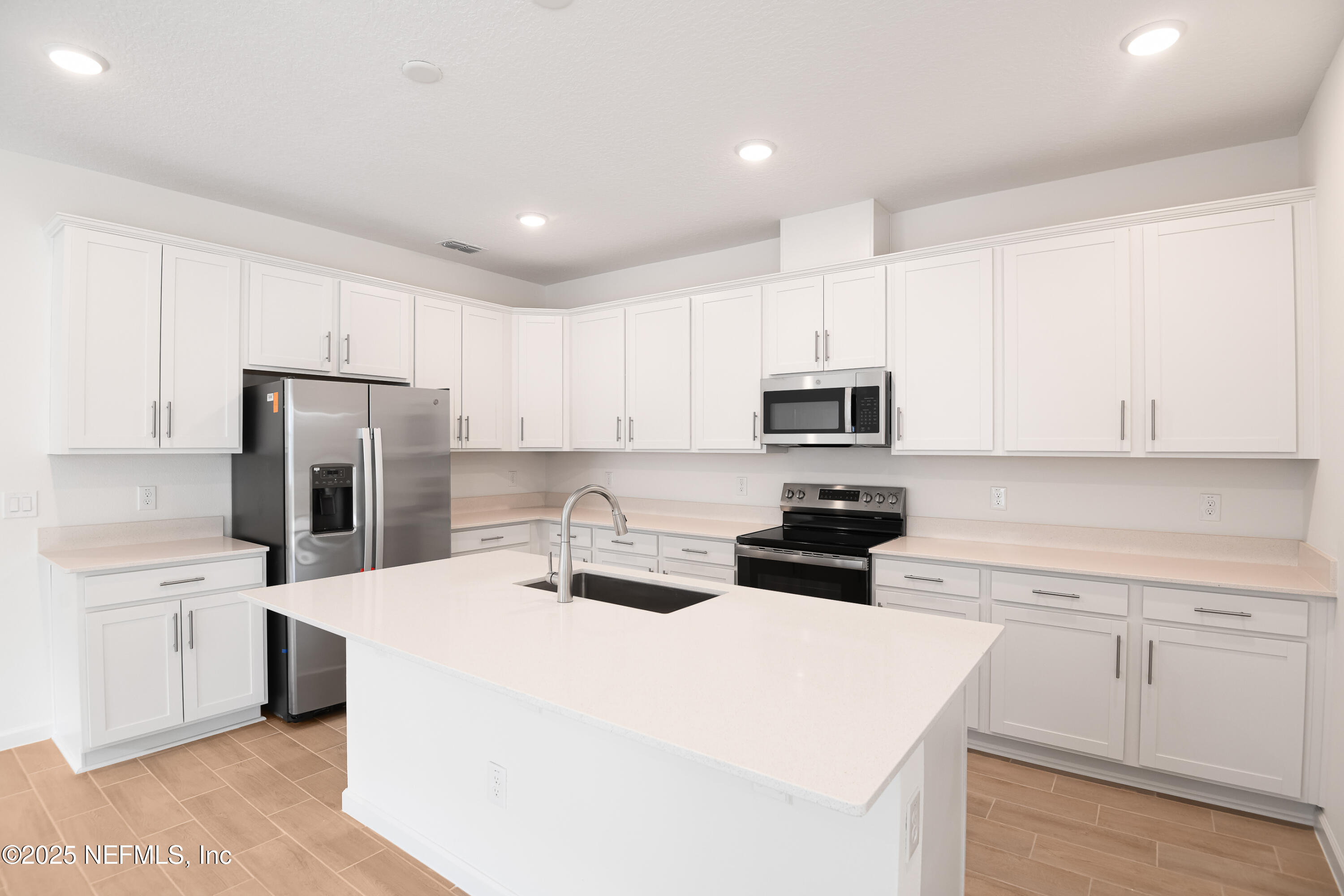 1742 CARNELIAN Street