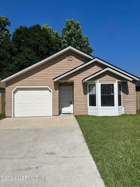 A home in Middleburg