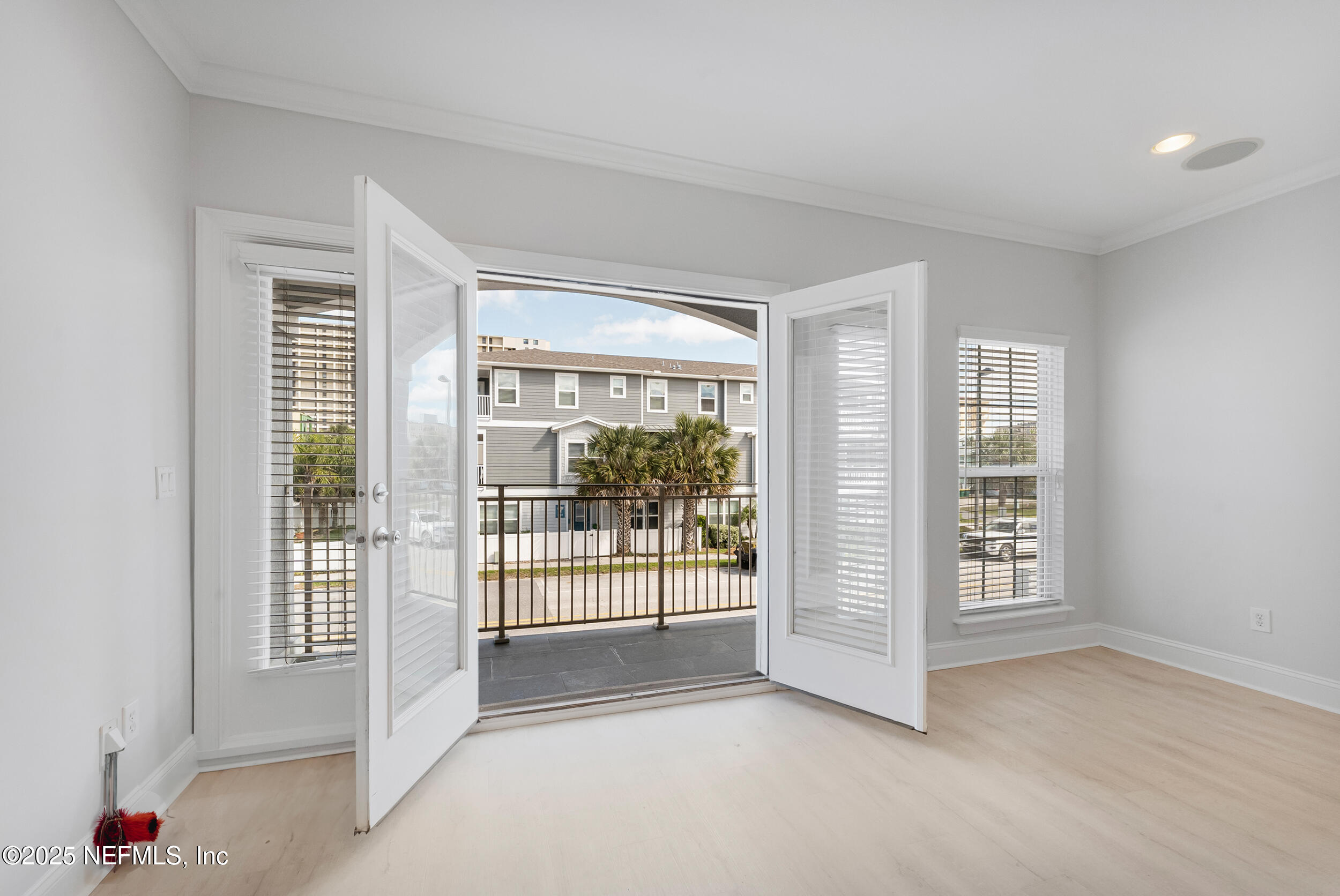 1330 2ND Street S E