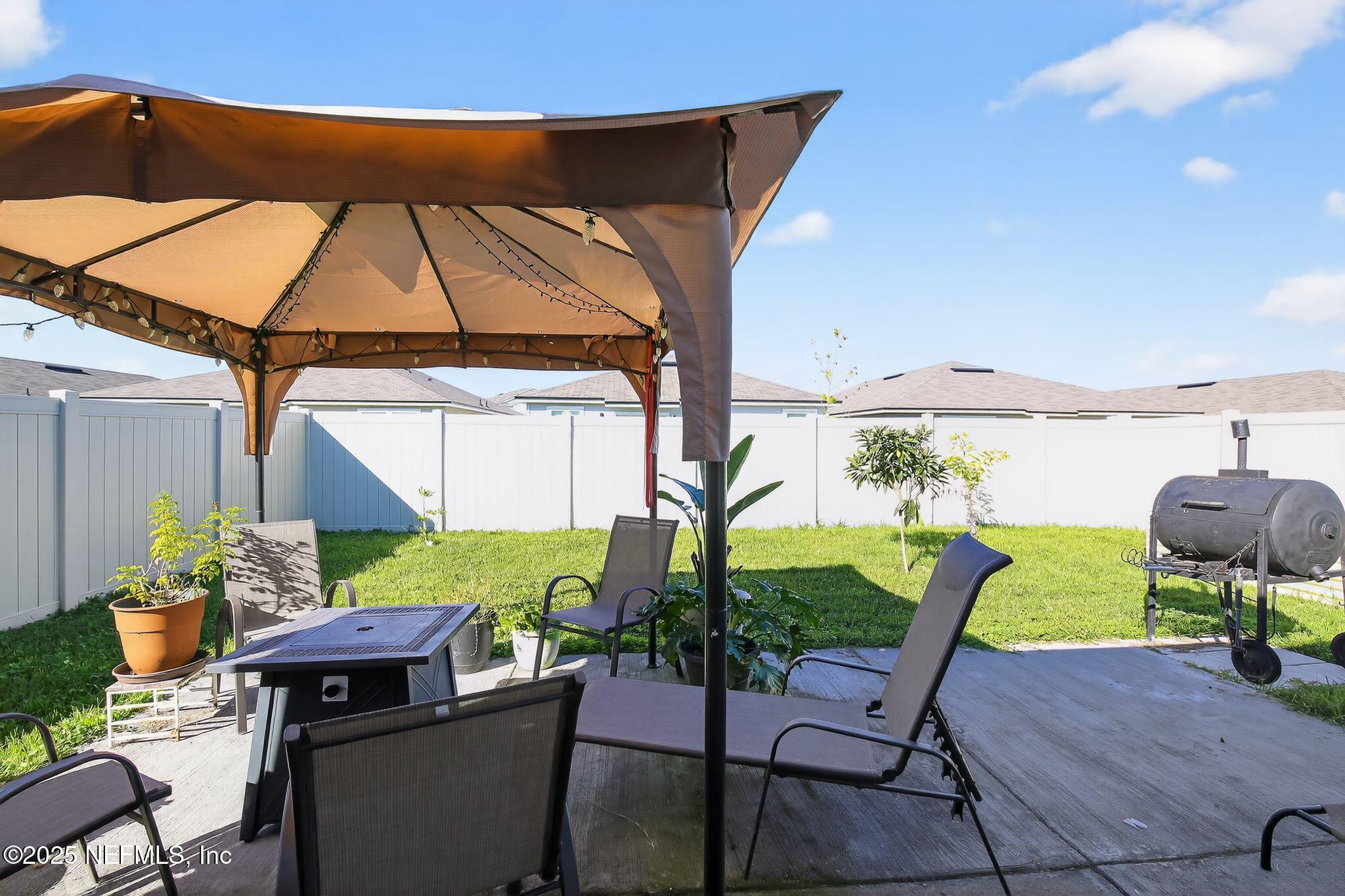 12686 CUCUMBER TREE Street