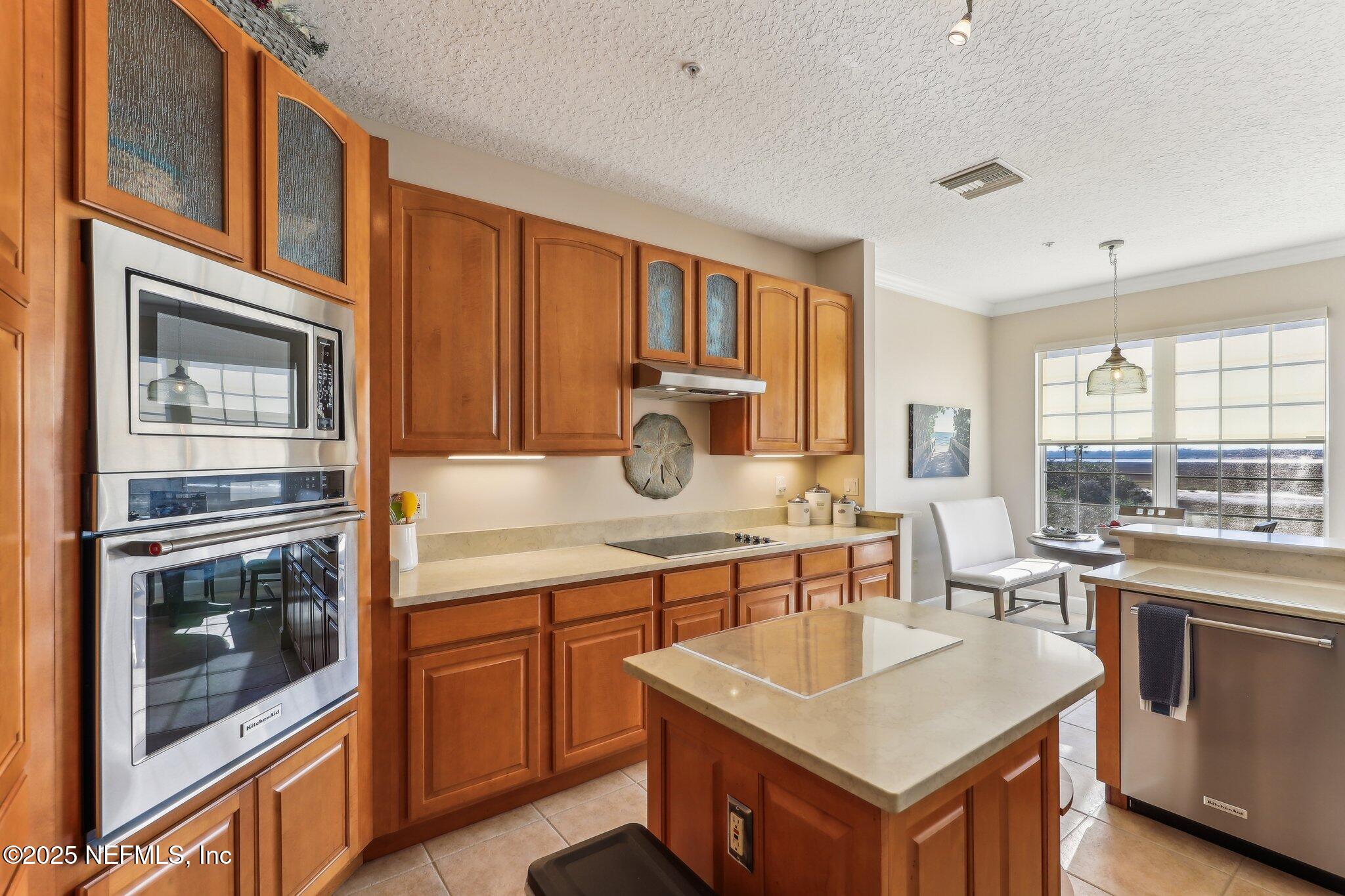 305 S OCEAN GRANDE Drive 302
