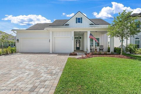 Single Family Residence in St Augustine FL 527 SILVER PINE Drive.jpg