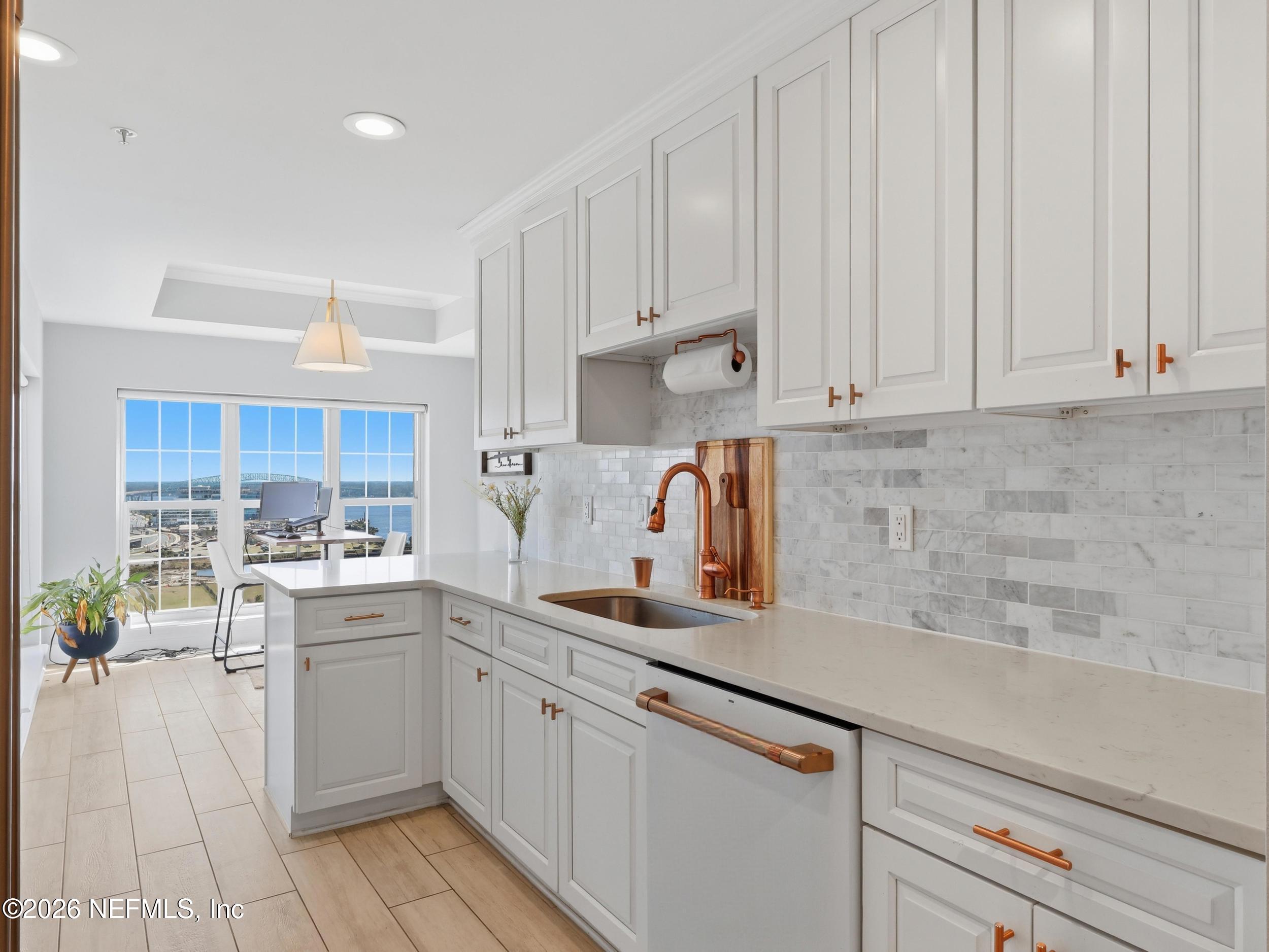 400 E BAY Street 1706