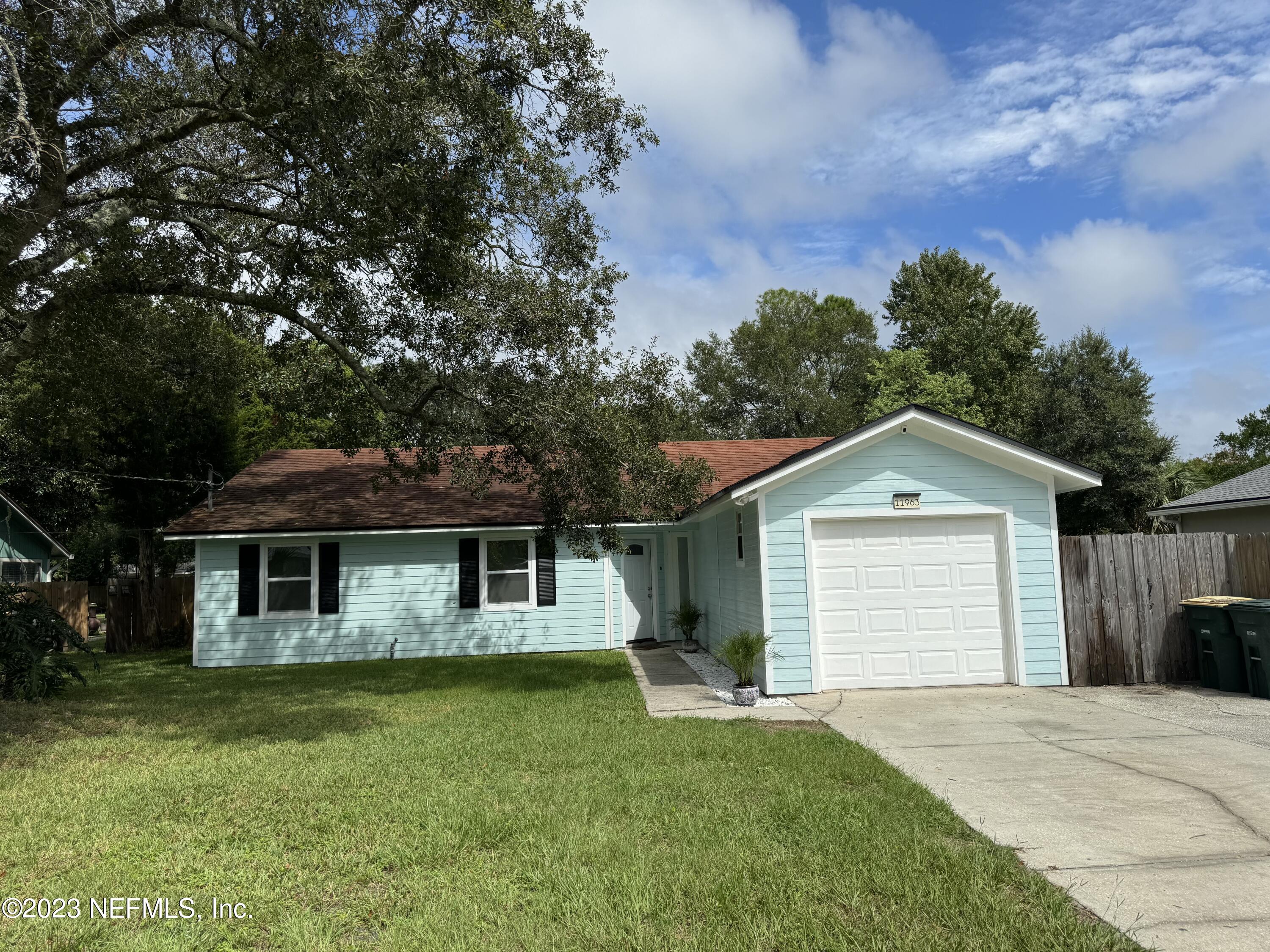 JACKSONVILLE, FL home for sale located at 11963 GREENWOOD CT, JACKSONVILLE, FL 32246