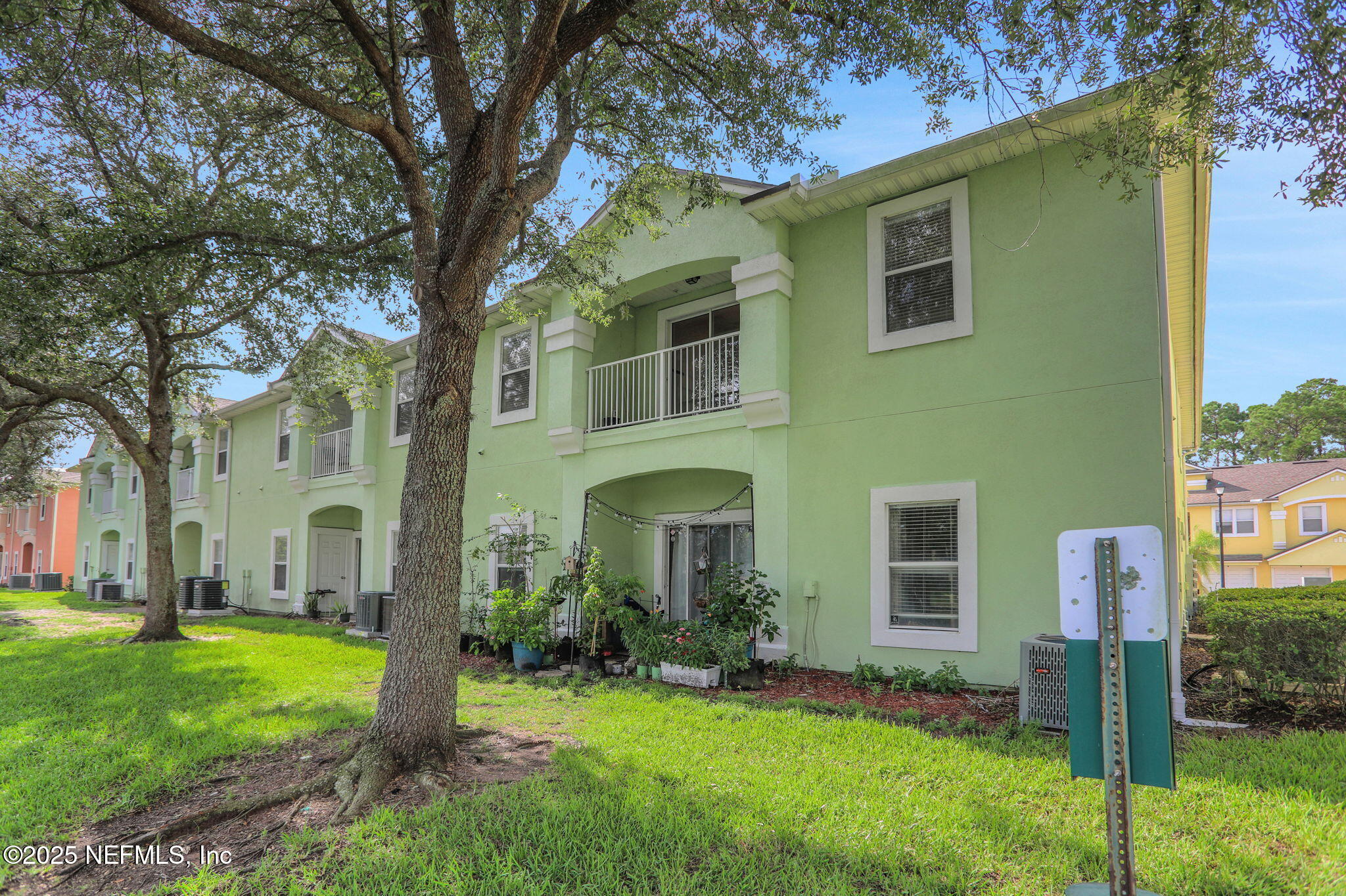 13819 HERONS LANDING Way 12