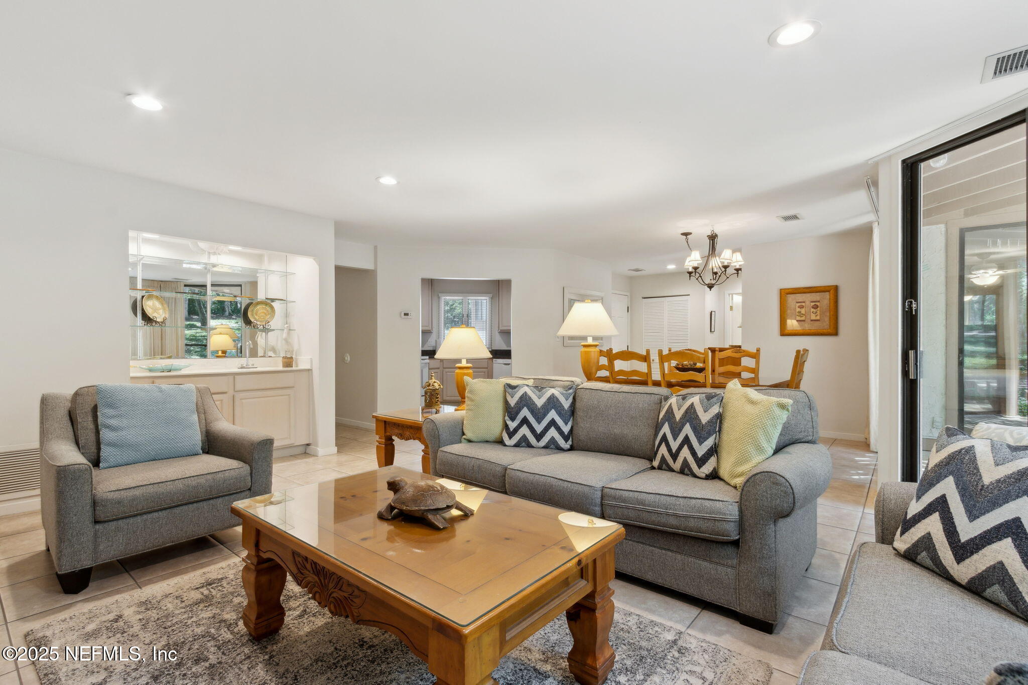 2326/2328 BOXWOOD Lane