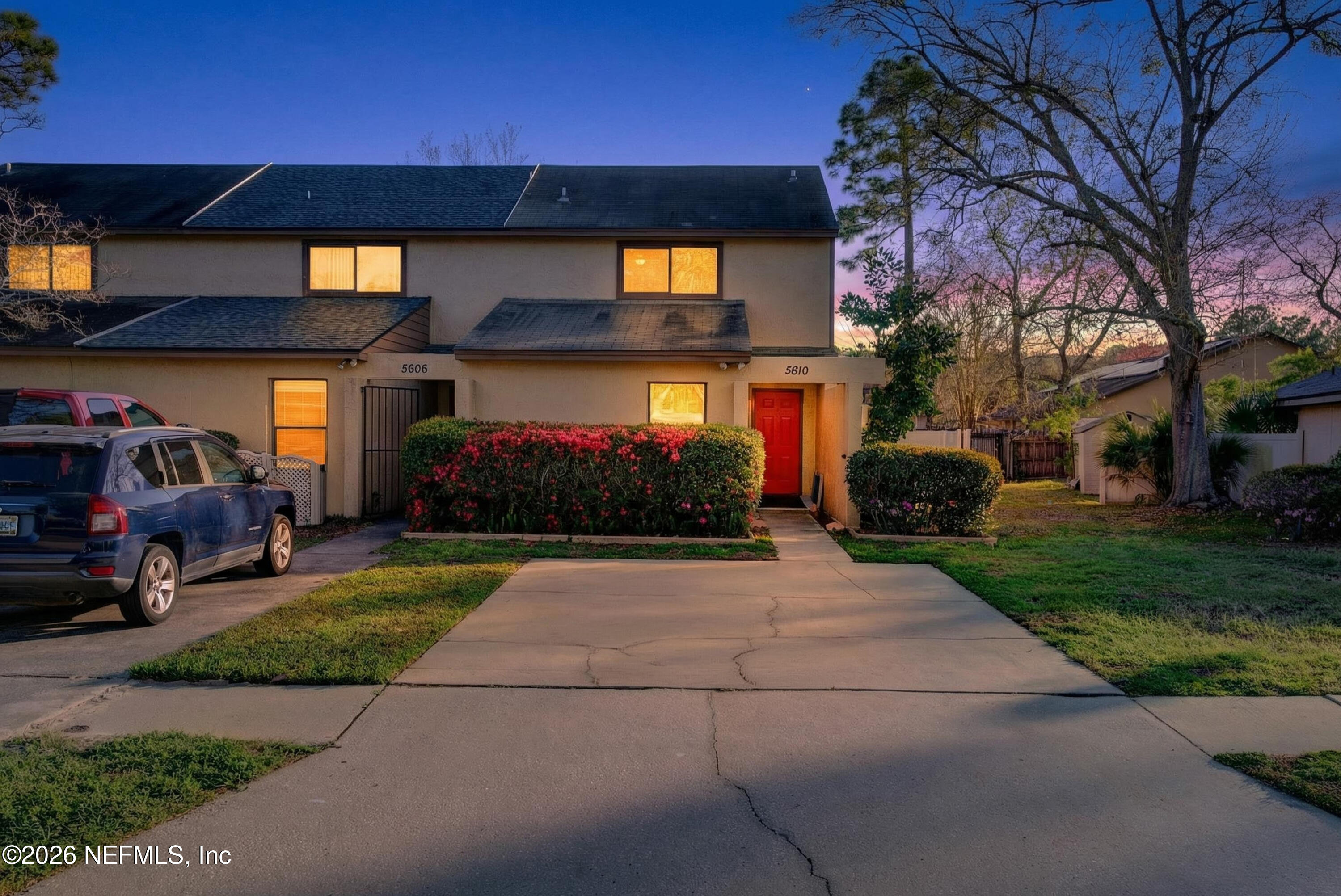 5610 PINEBAY Circle S