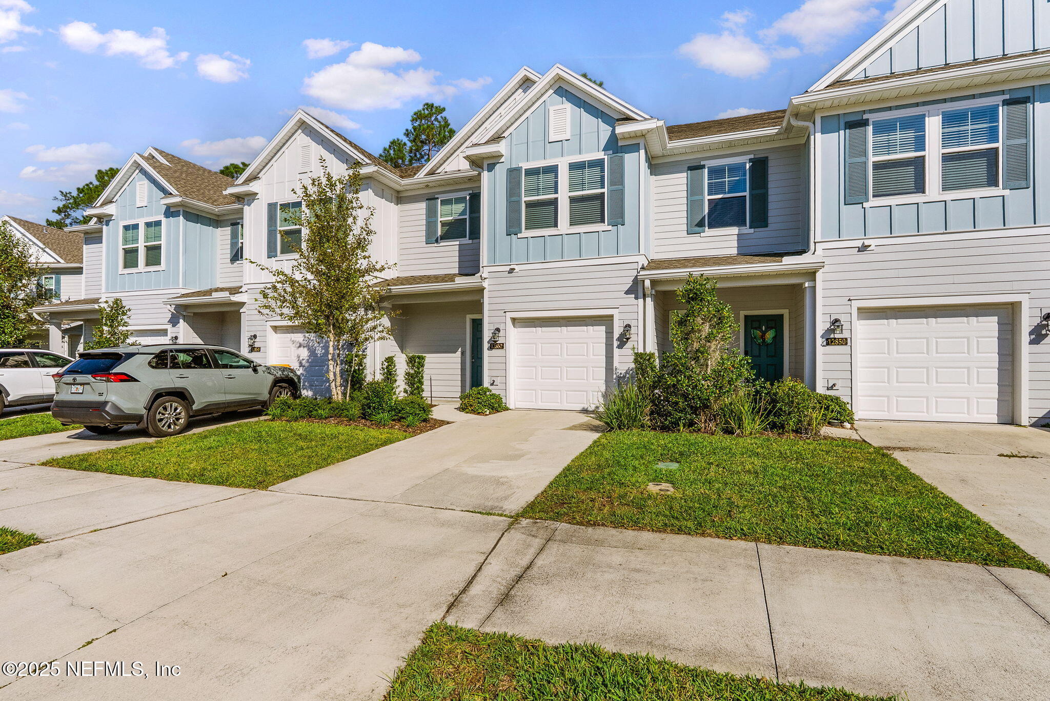 12852 JOSSLYN Lane