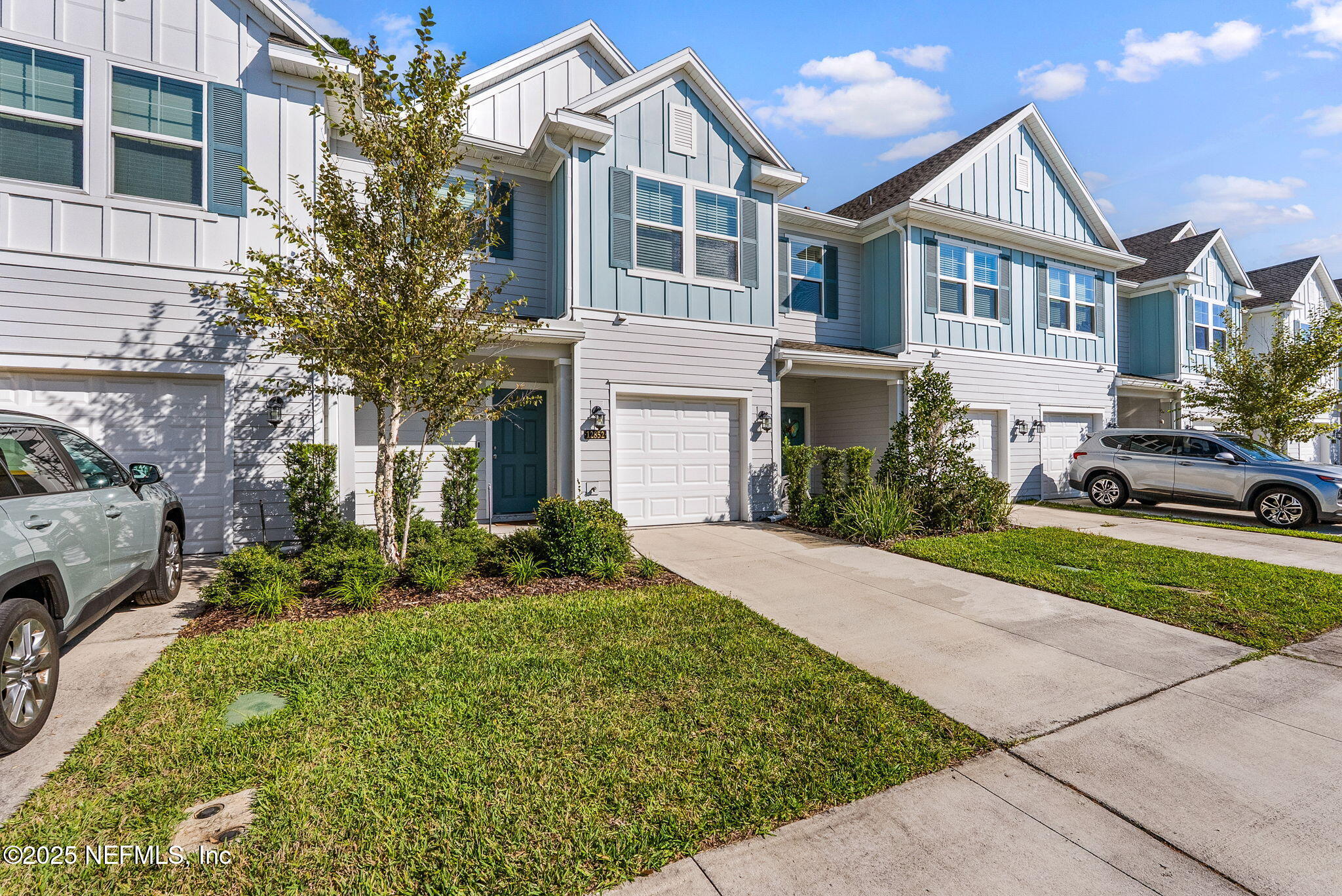 12852 JOSSLYN Lane