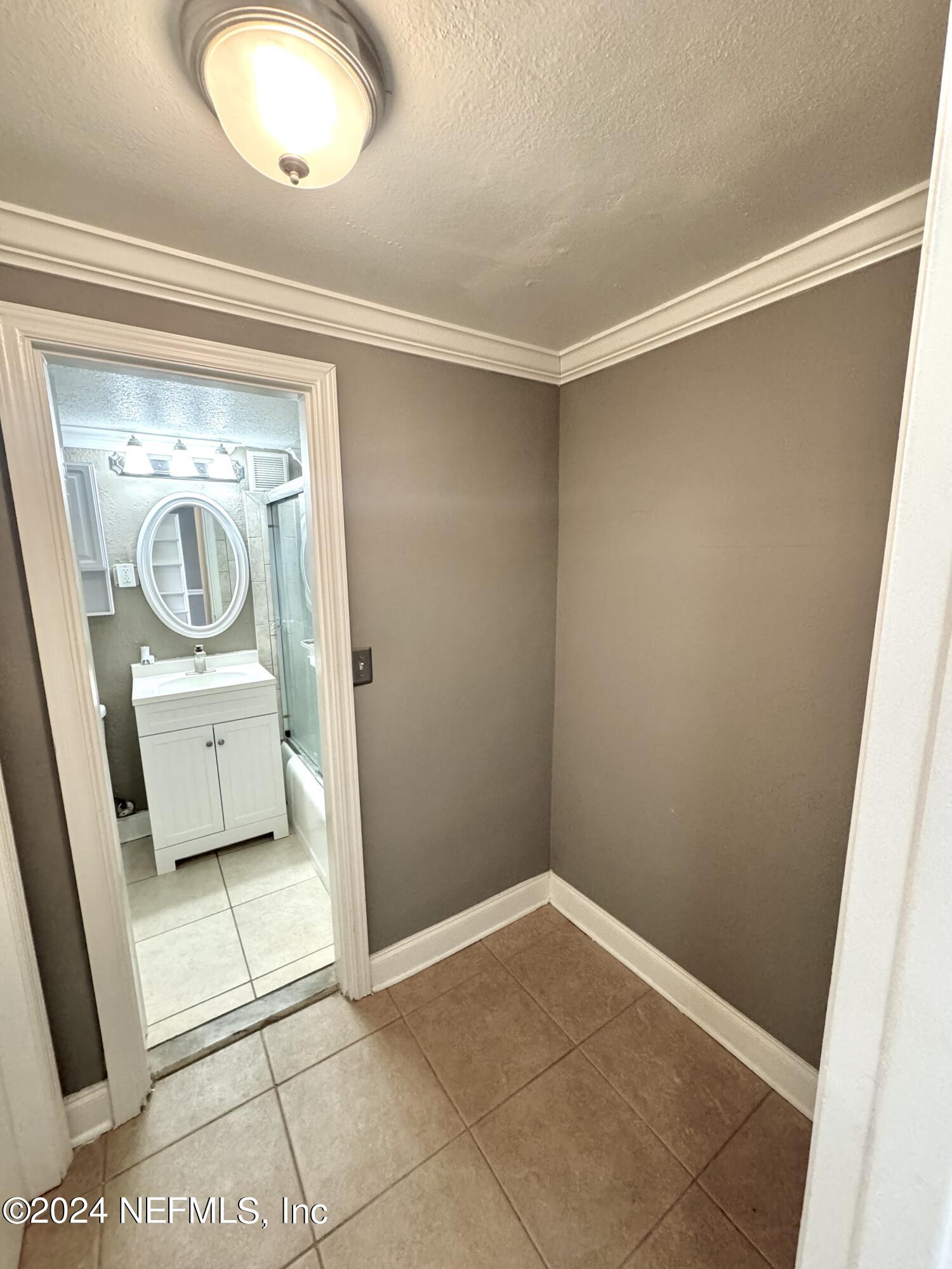 Jacksonville, Florida 32202, United States, ,1 BathroomBathrooms,Residential,Active,65433