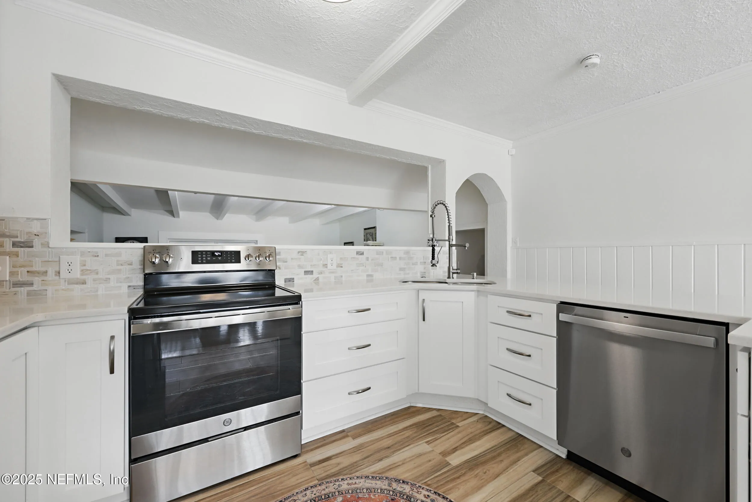 Jacksonville, Florida 32207, United States, 4 Bedrooms Bedrooms, ,2 BathroomsBathrooms,Residential,Active,84191