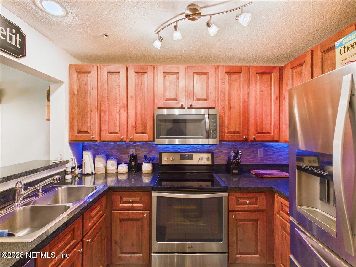 99 BROAD RIVER Place 3105