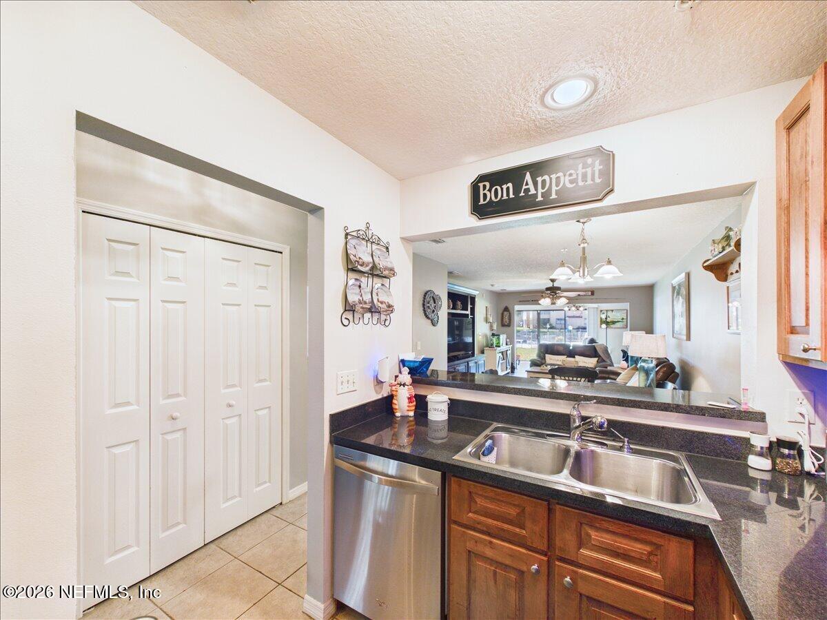 99 BROAD RIVER Place 3105