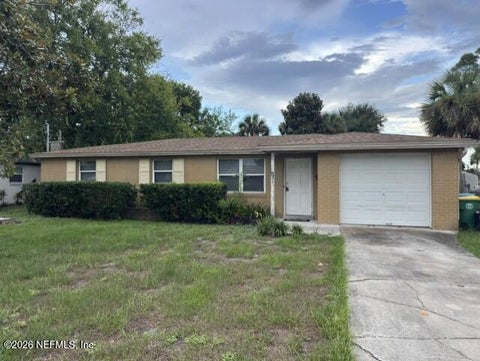 Photo of 21 NORBERTA Way, Jacksonville Beach, FL 32250 (MLS # 2161201)