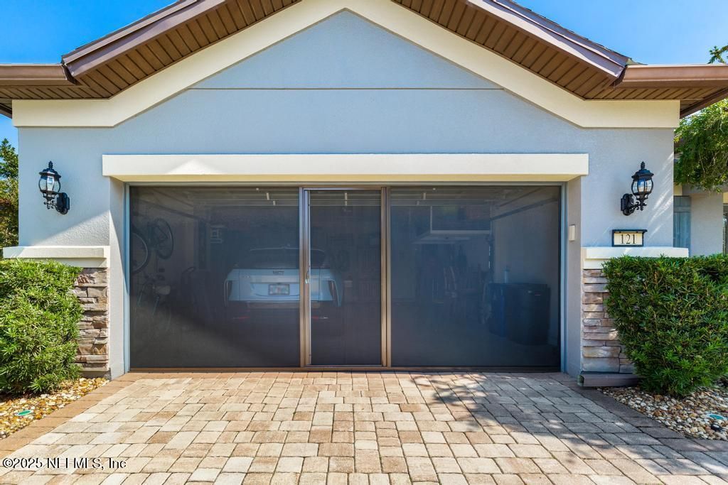 listing image 80