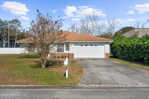 Photo of 13241 MENDENHALL Place, Jacksonville, FL 32224 (MLS # 2152842)