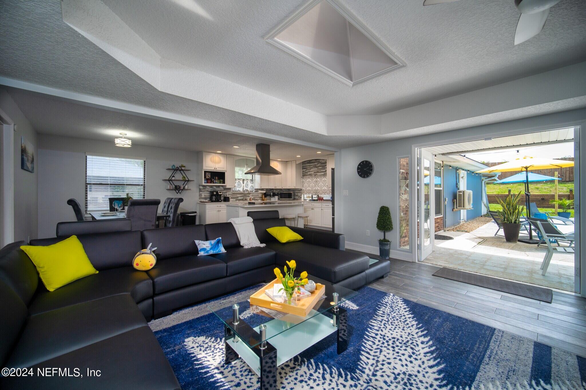 2898 CIRCLE RIDGE Drive
