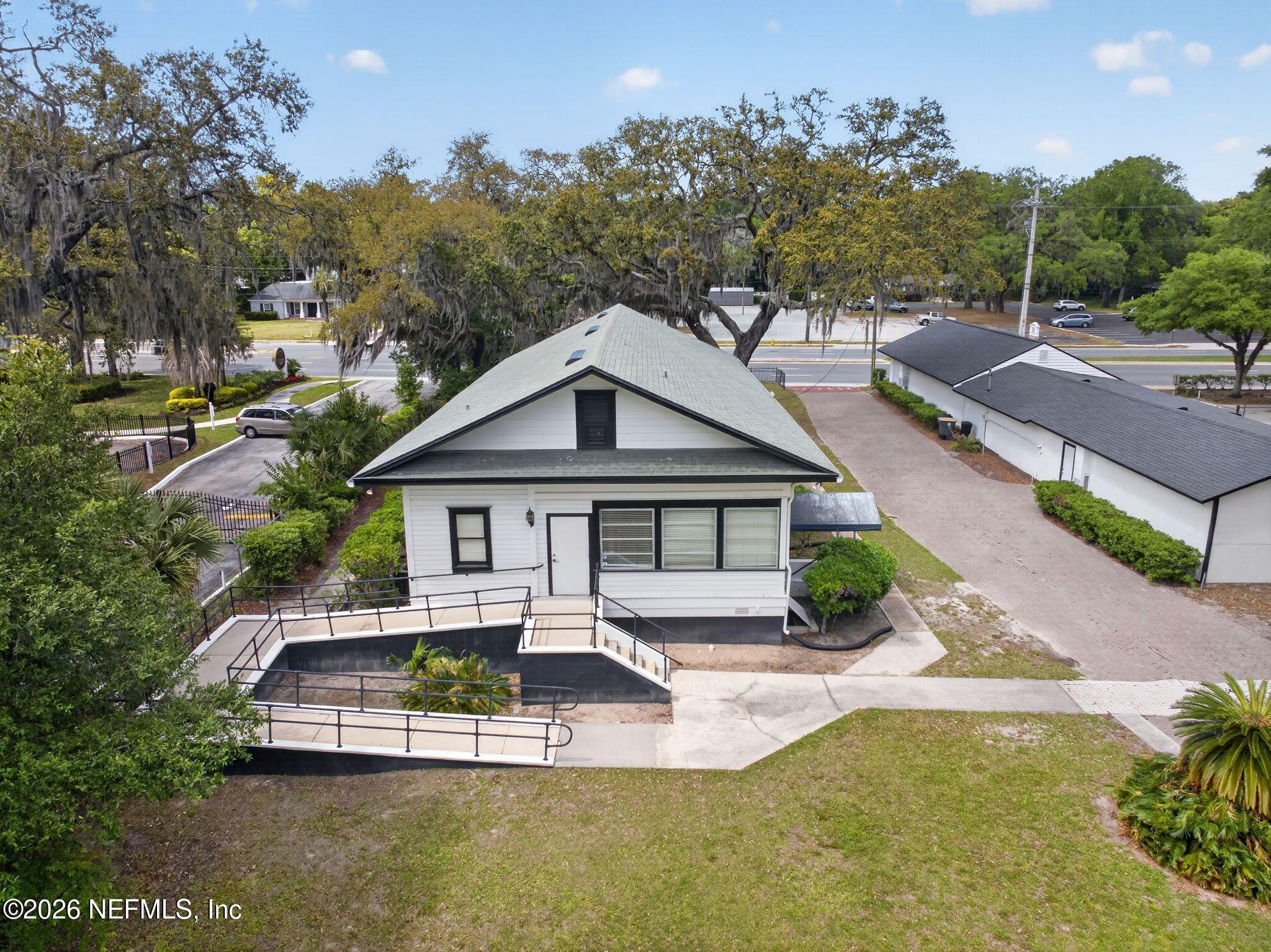 4004 ATLANTIC Boulevard