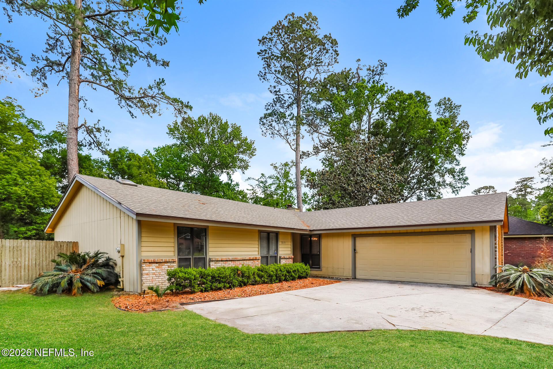 7213 SECRET WOODS Drive