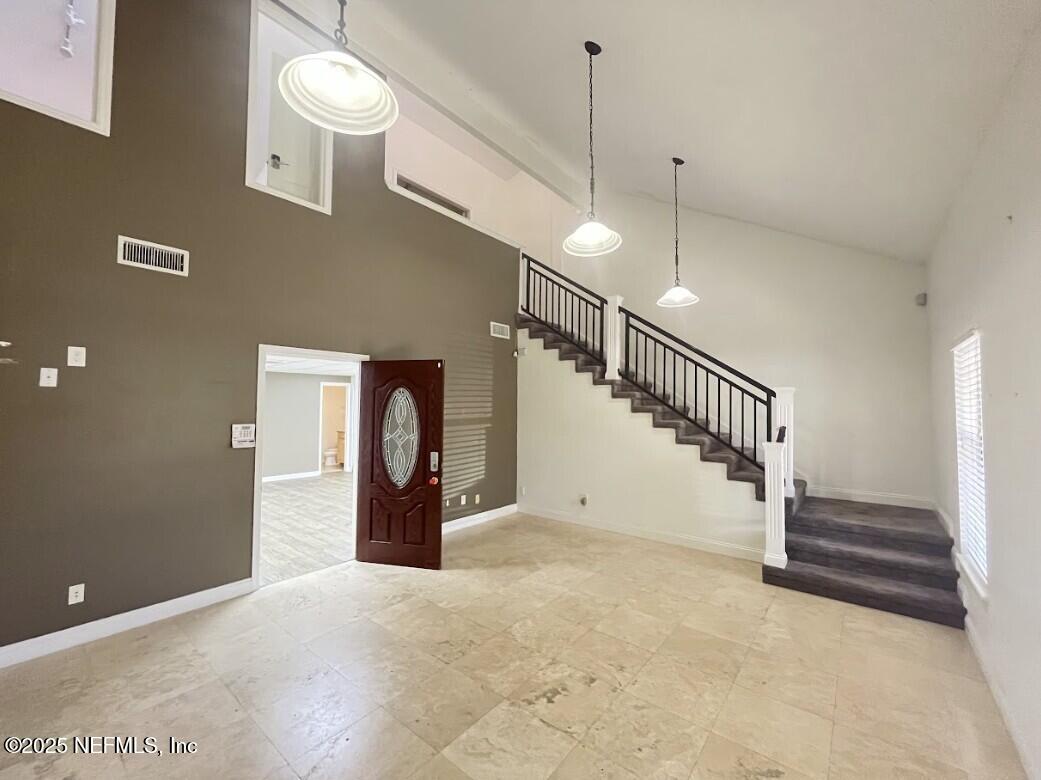 2120 CORPORATE SQUARE Boulevard 18