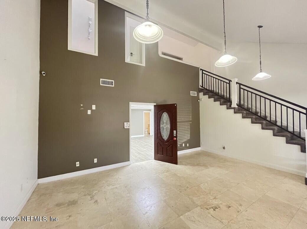 2120 CORPORATE SQUARE Boulevard 18