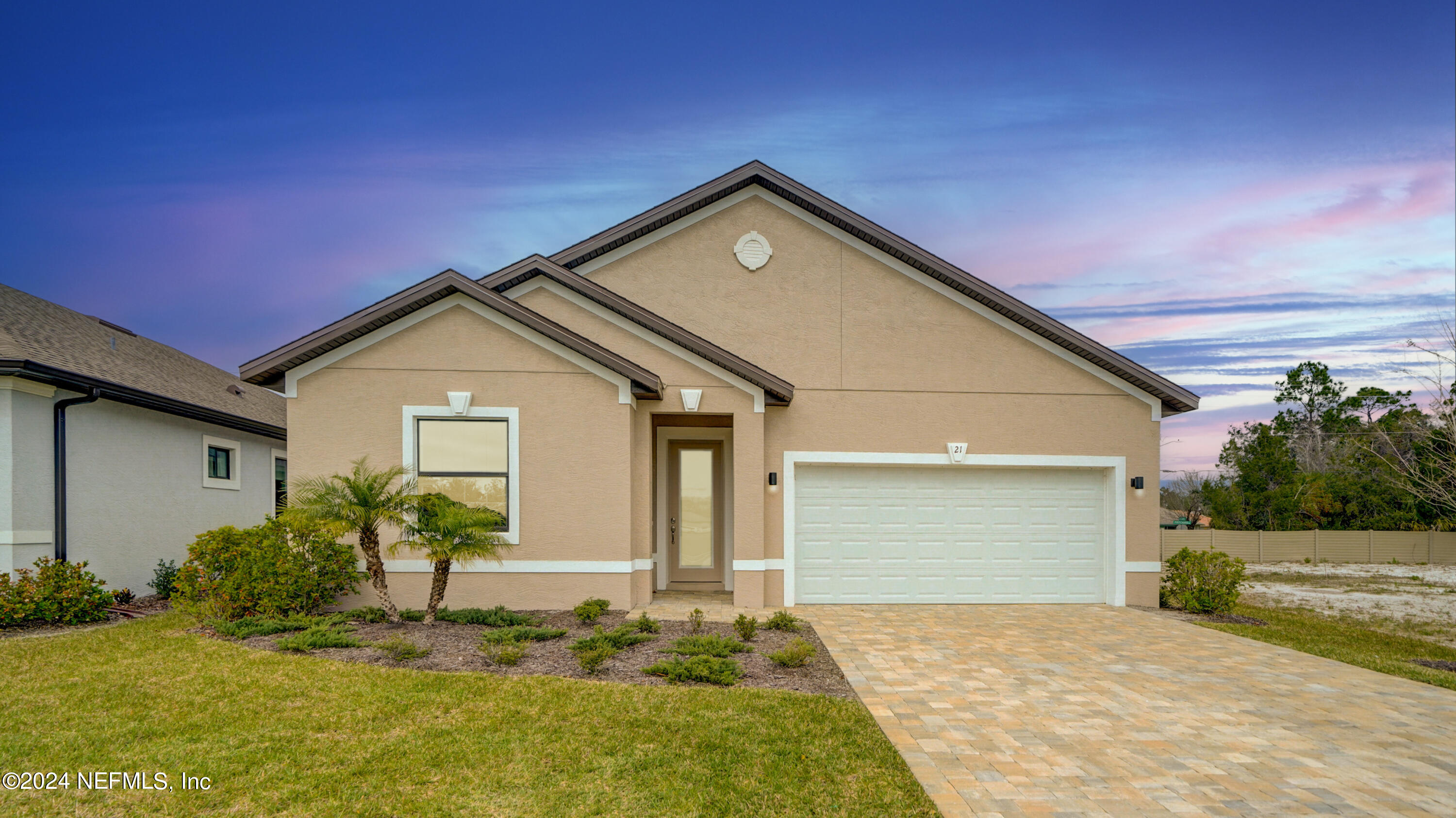 Palm Coast, FL home for sale located at 21 Green Circle, Palm Coast, FL 32164
